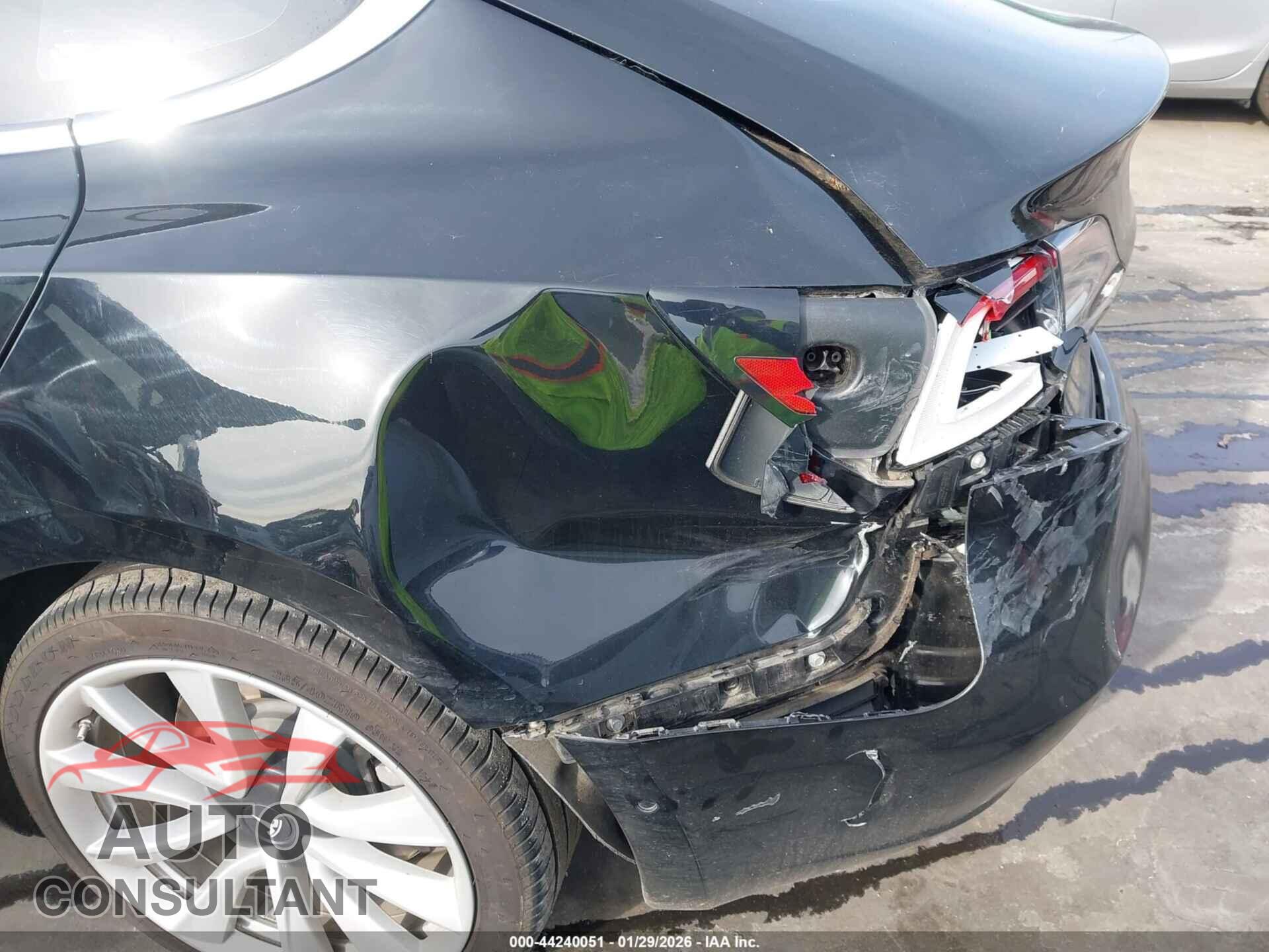 TESLA MODEL 3 2018 - 5YJ3E1EA5JF060414