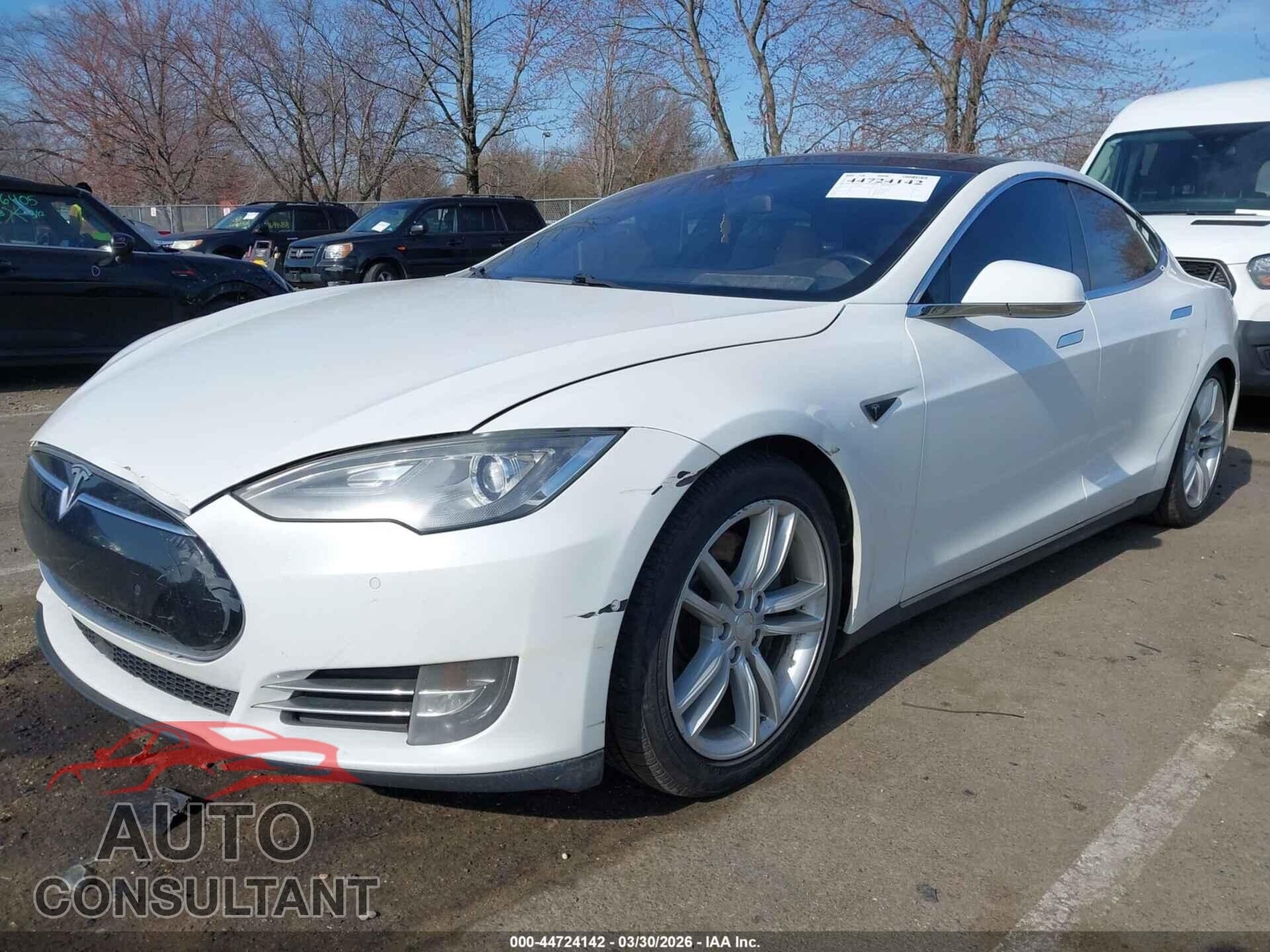 TESLA MODEL S 2015 - 5YJSA1E27FF108857