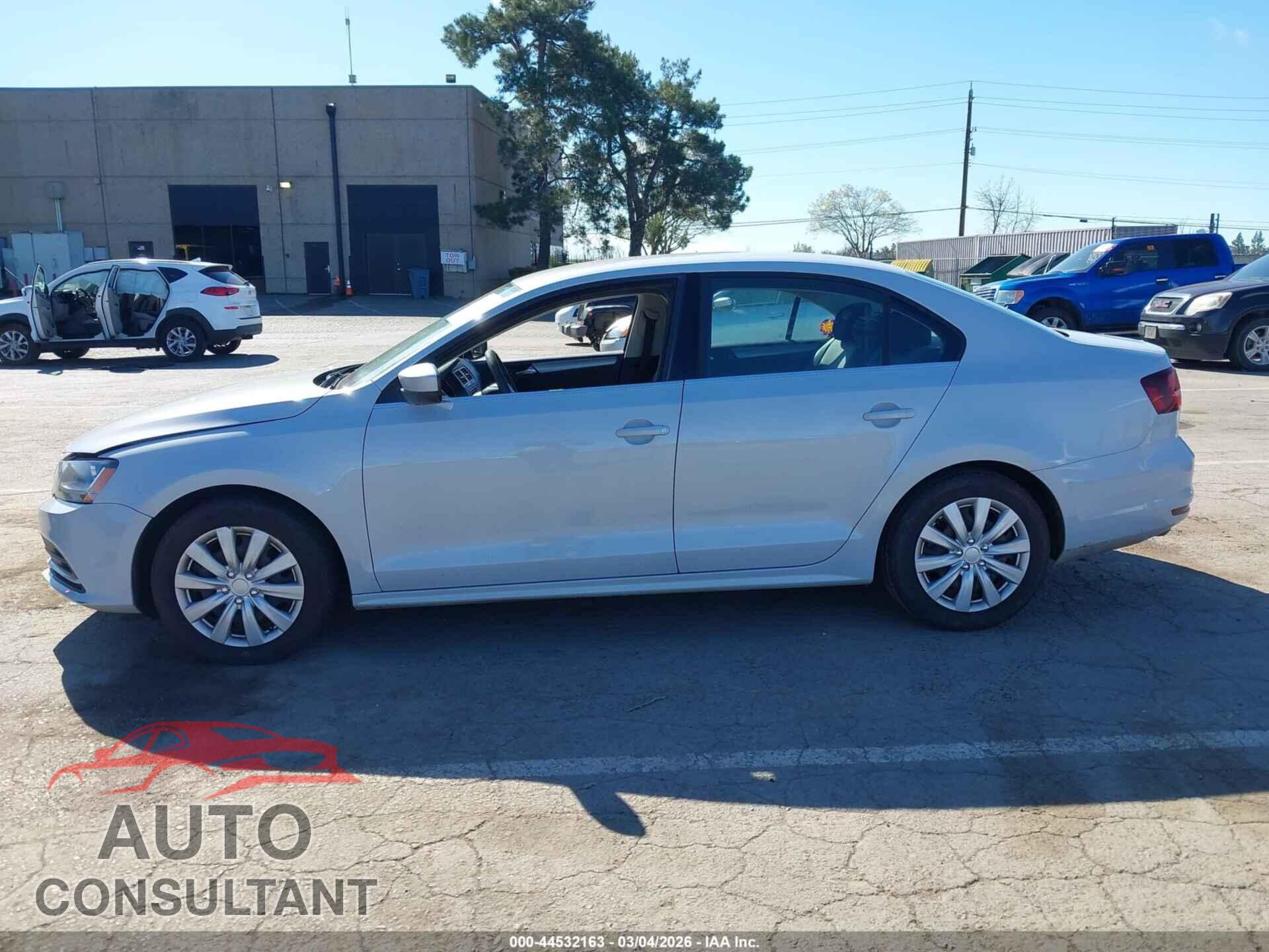 VOLKSWAGEN JETTA 2017 - 3VW2B7AJ3HM293627