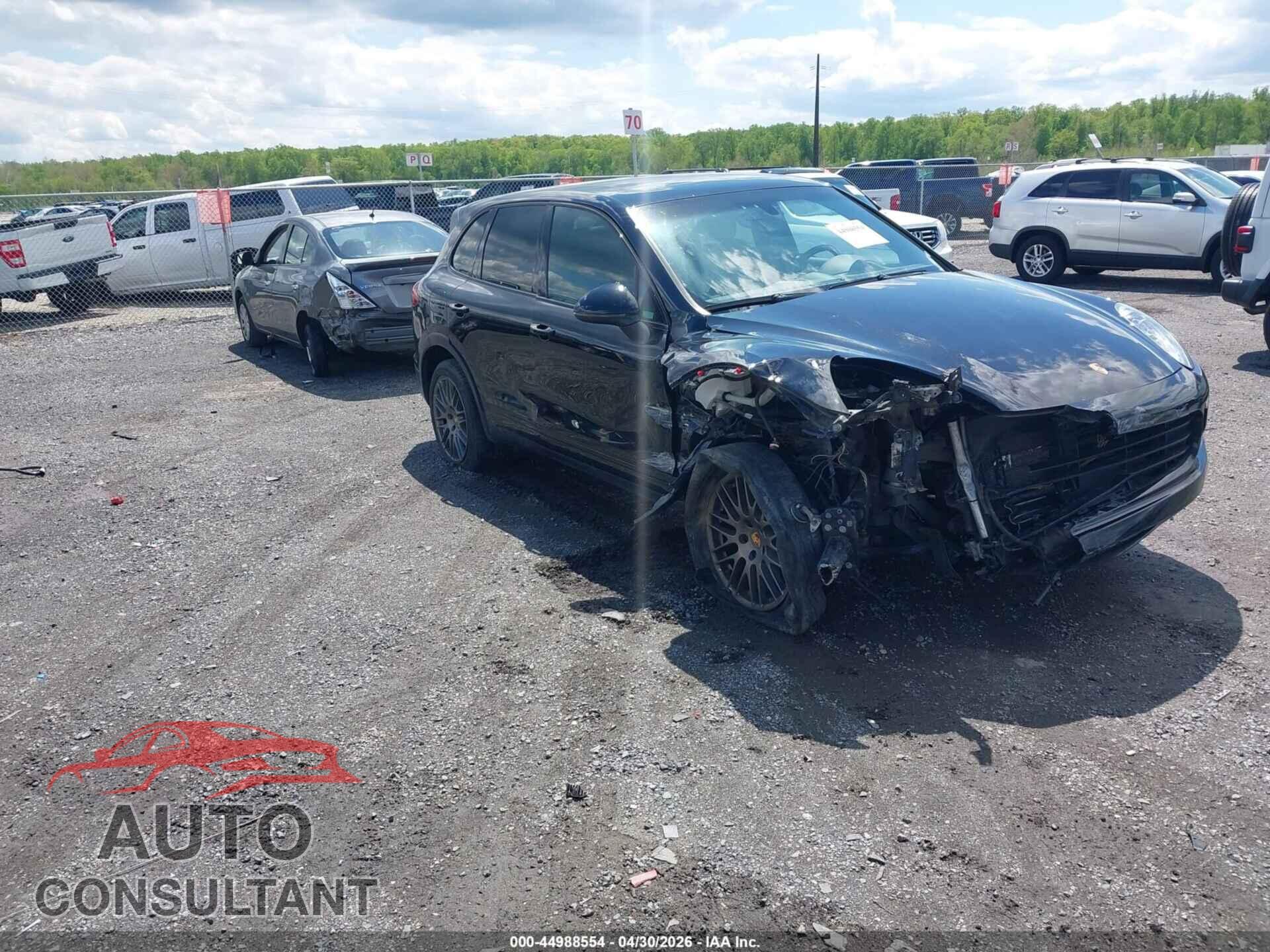 PORSCHE CAYENNE 2018 - WP1AA2A21JKA03698