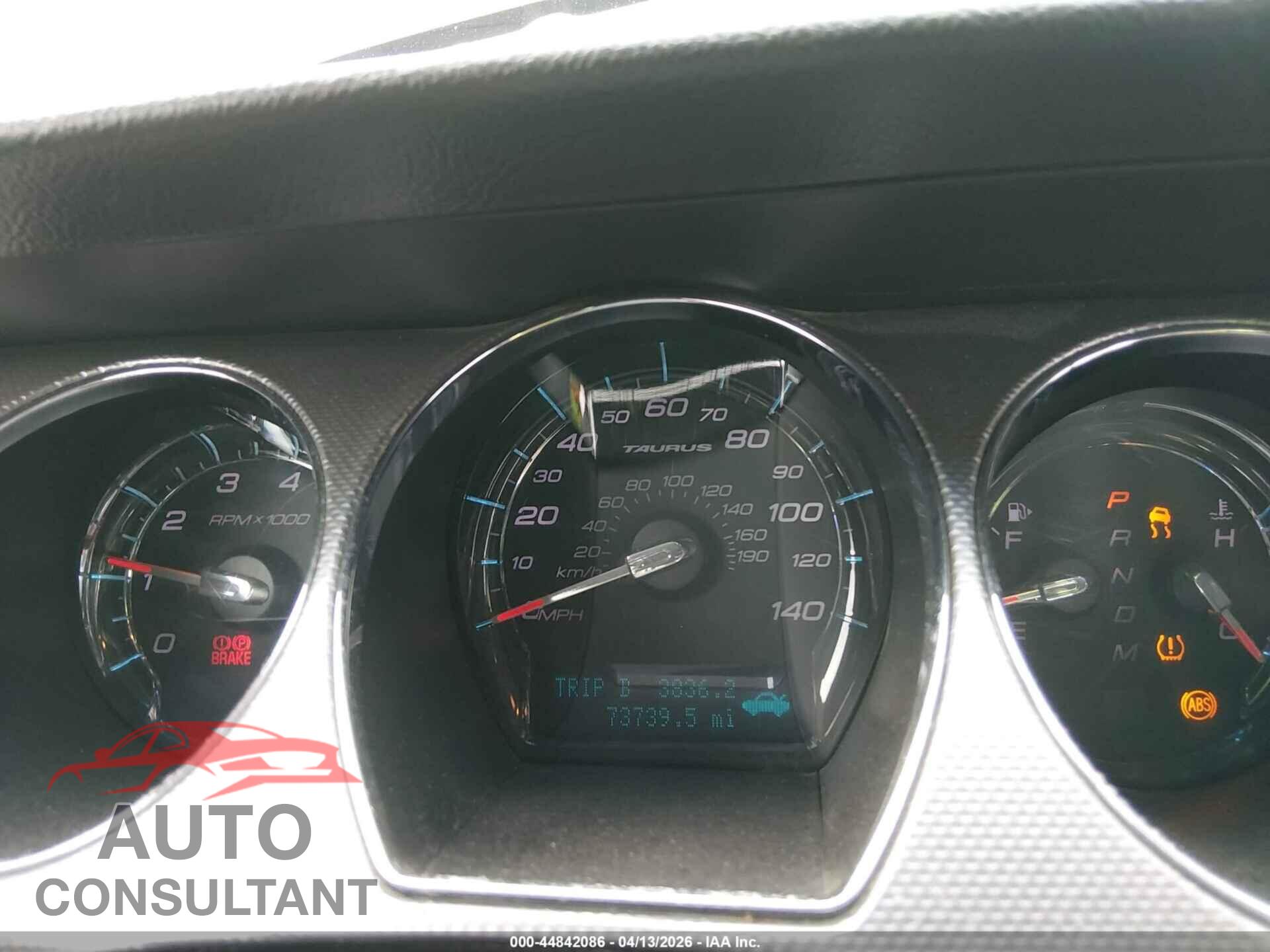 FORD TAURUS 2011 - 1FAHP2EW5BG106175