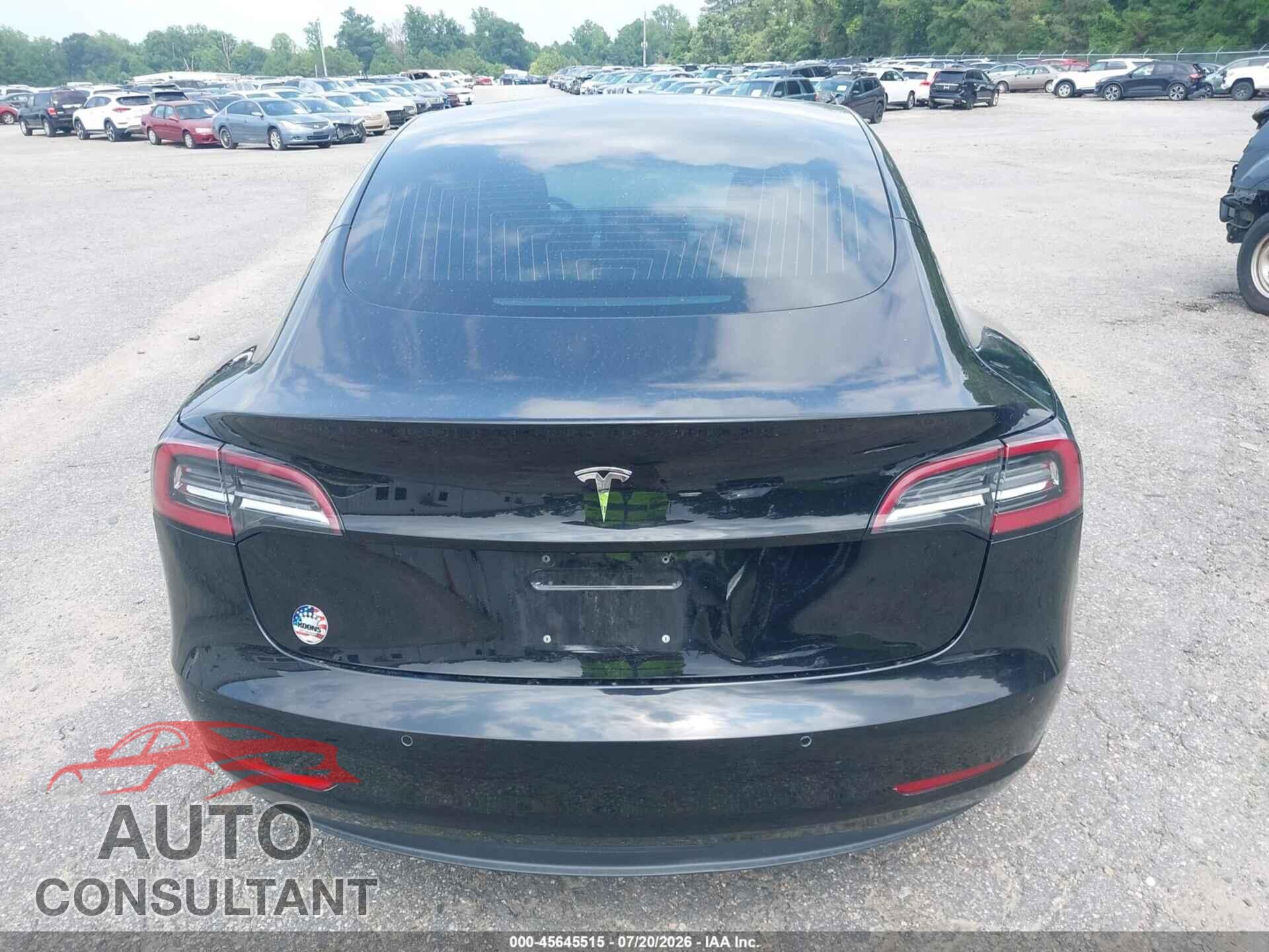 TESLA MODEL 3 2018 - 5YJ3E1EA3JF152833