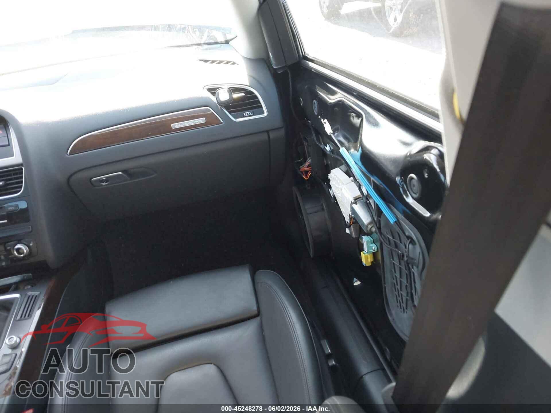 AUDI A4 2013 - WAUKFBFL5DN041654