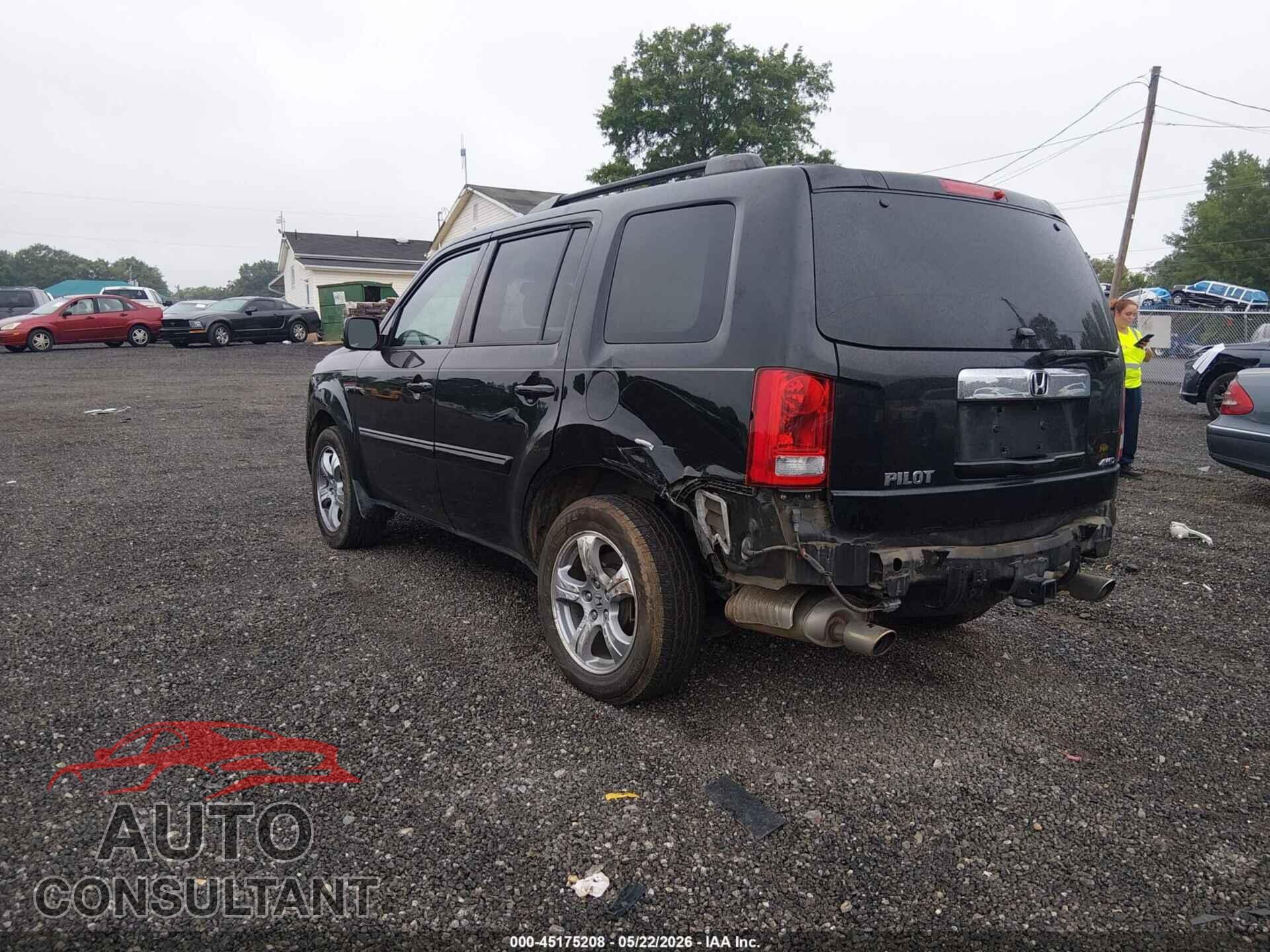 HONDA PILOT 2013 - 5FNYF4H53DB012255