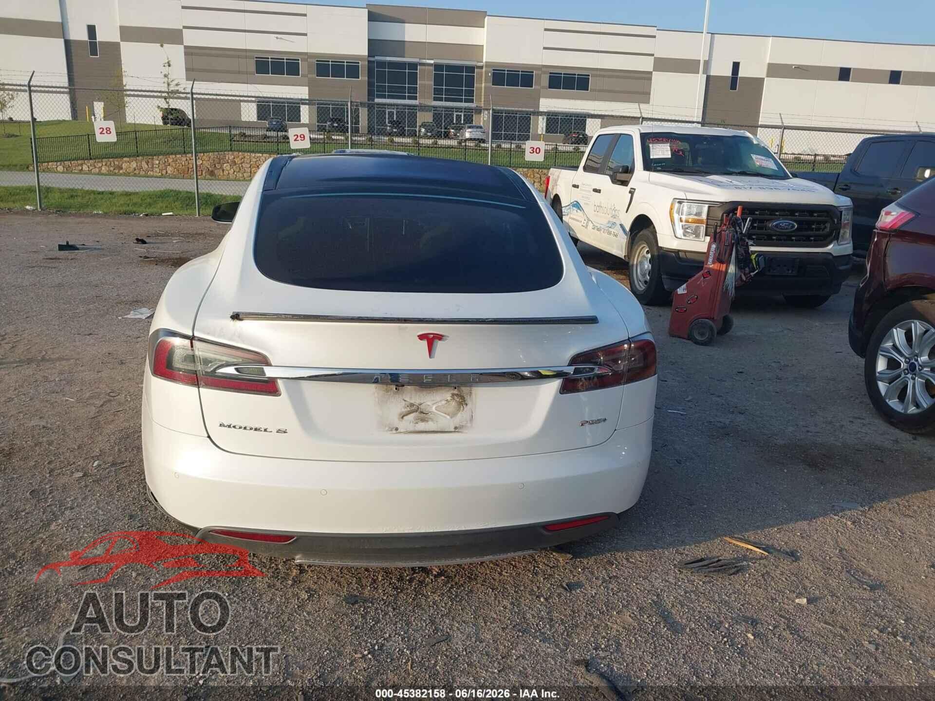 TESLA MODEL S 2014 - 5YJSA1H15EFP50883