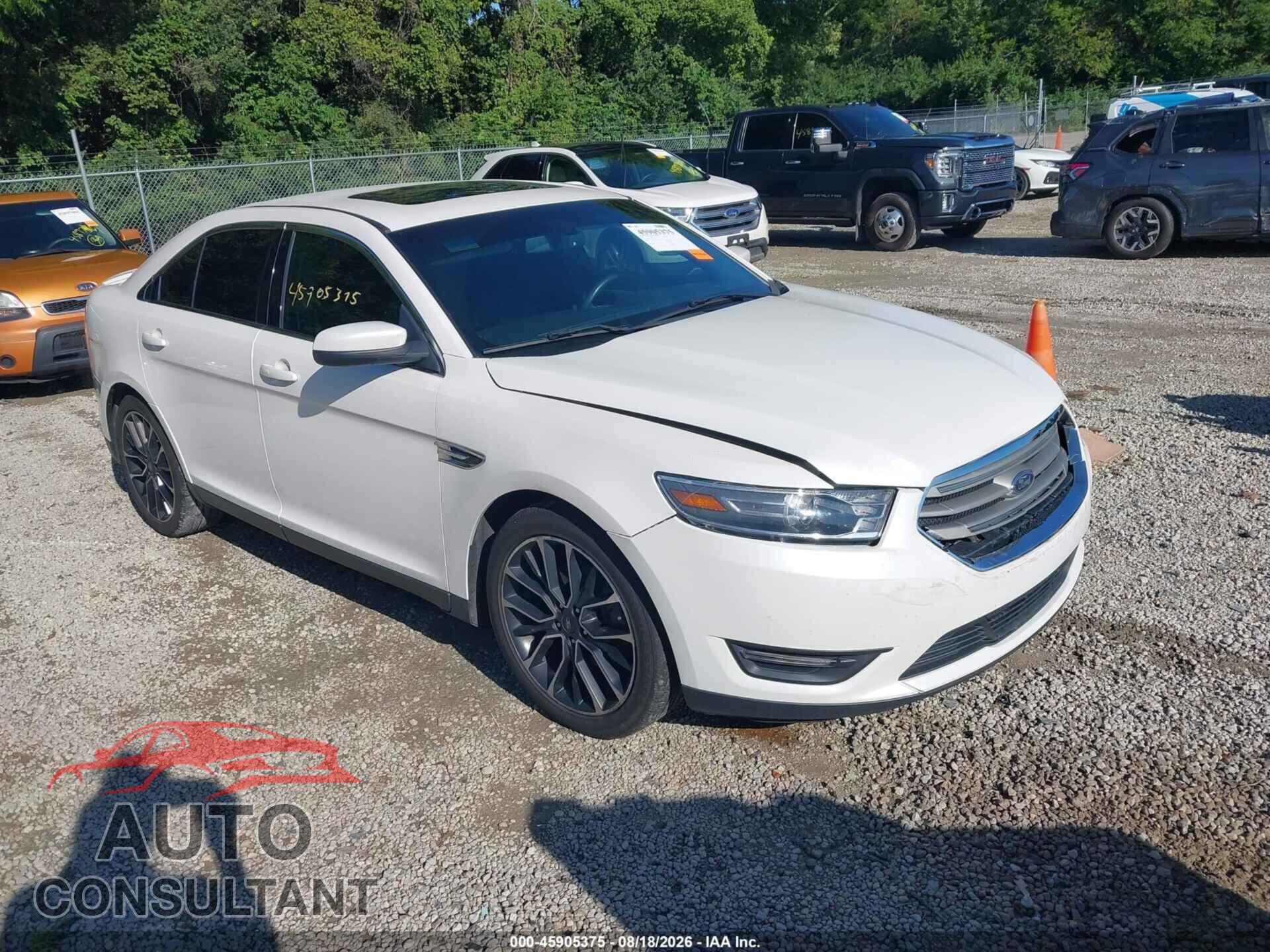 FORD TAURUS 2017 - 1FAHP2E81HG100030
