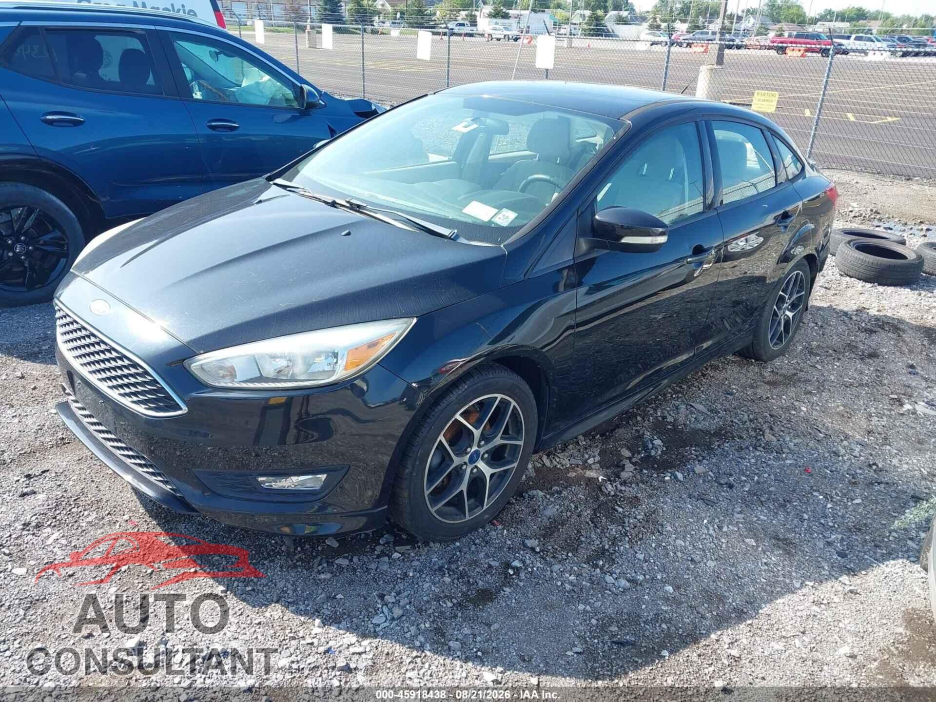 FORD FOCUS 2015 - 1FADP3FE9FL260315