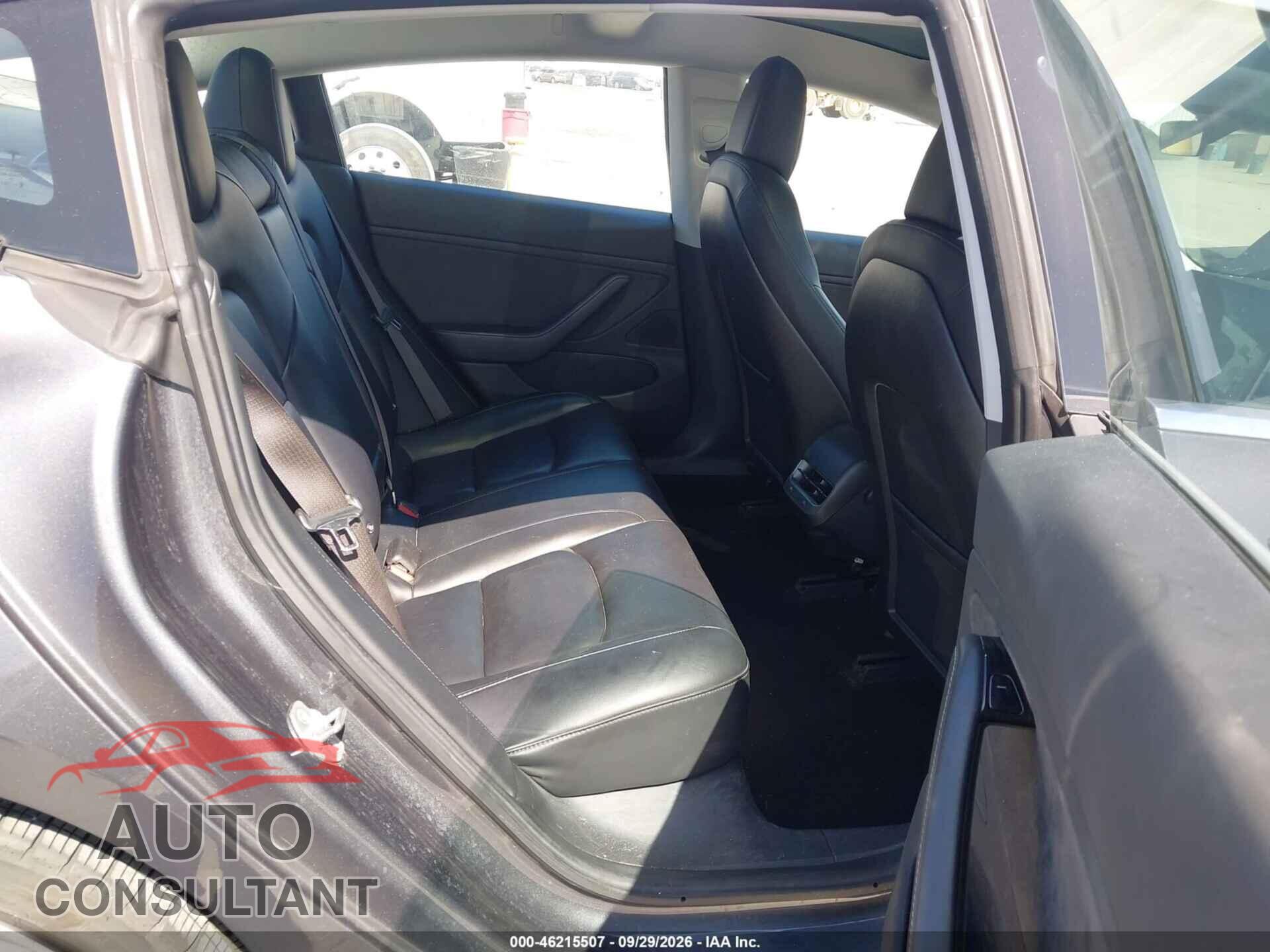 TESLA MODELO 3 2018 - 5YJ3E1EA5JF047095