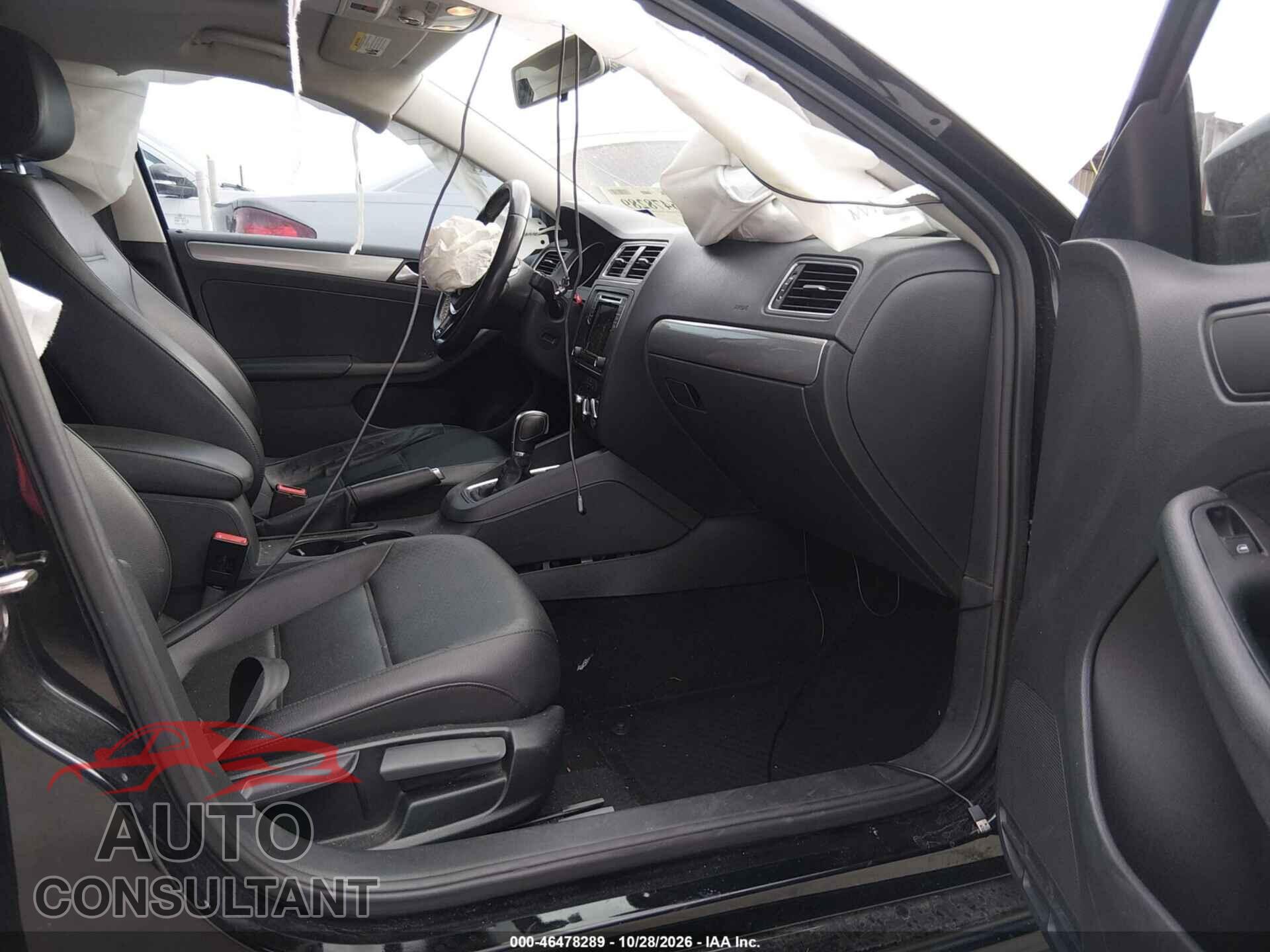 VOLKSWAGEN JETTA 2017 - 3VWDB7AJ9HM367108