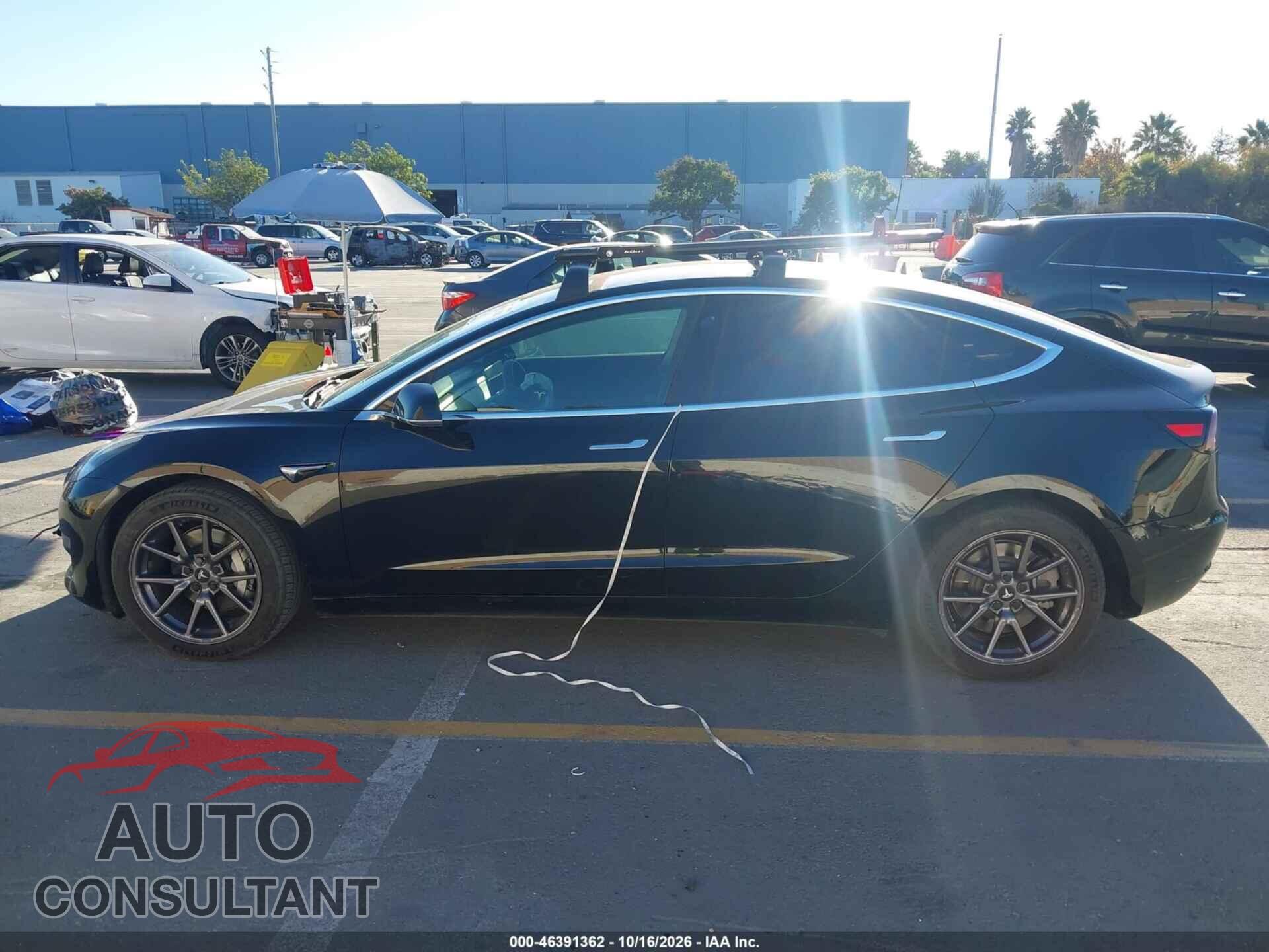 TESLA MODEL 3 2019 - 5YJ3E1EA6KF306257