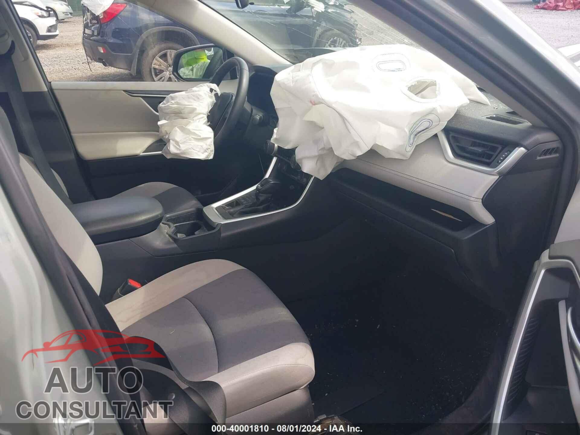 TOYOTA RAV4 2020 - JTMP1RFV0LJ036143