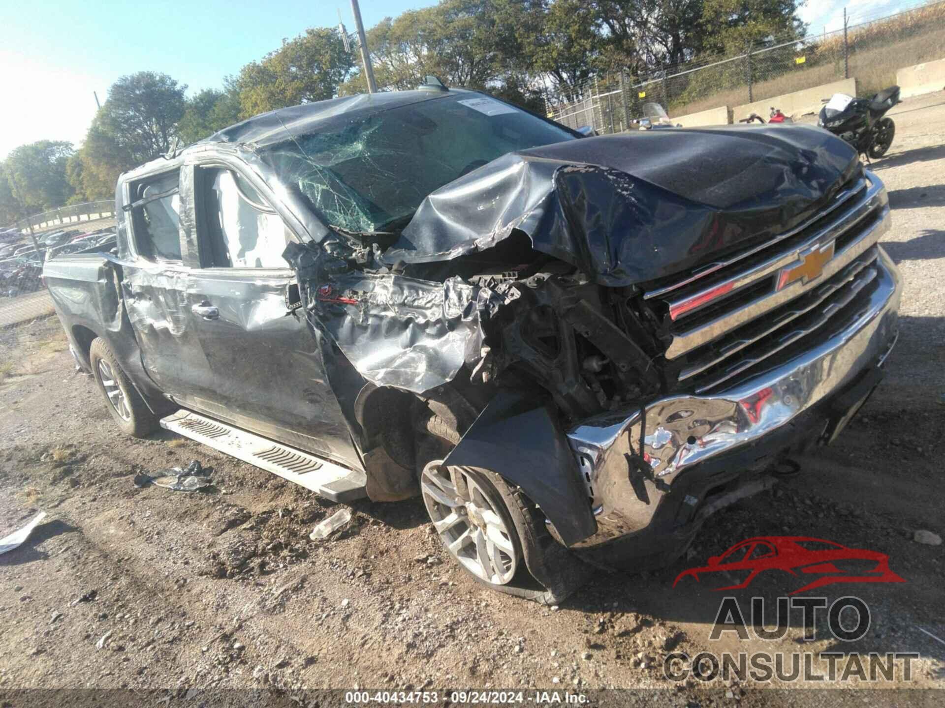 CHEVROLET SILVERADO 1500 2021 - 1GCUYGED3MZ325287