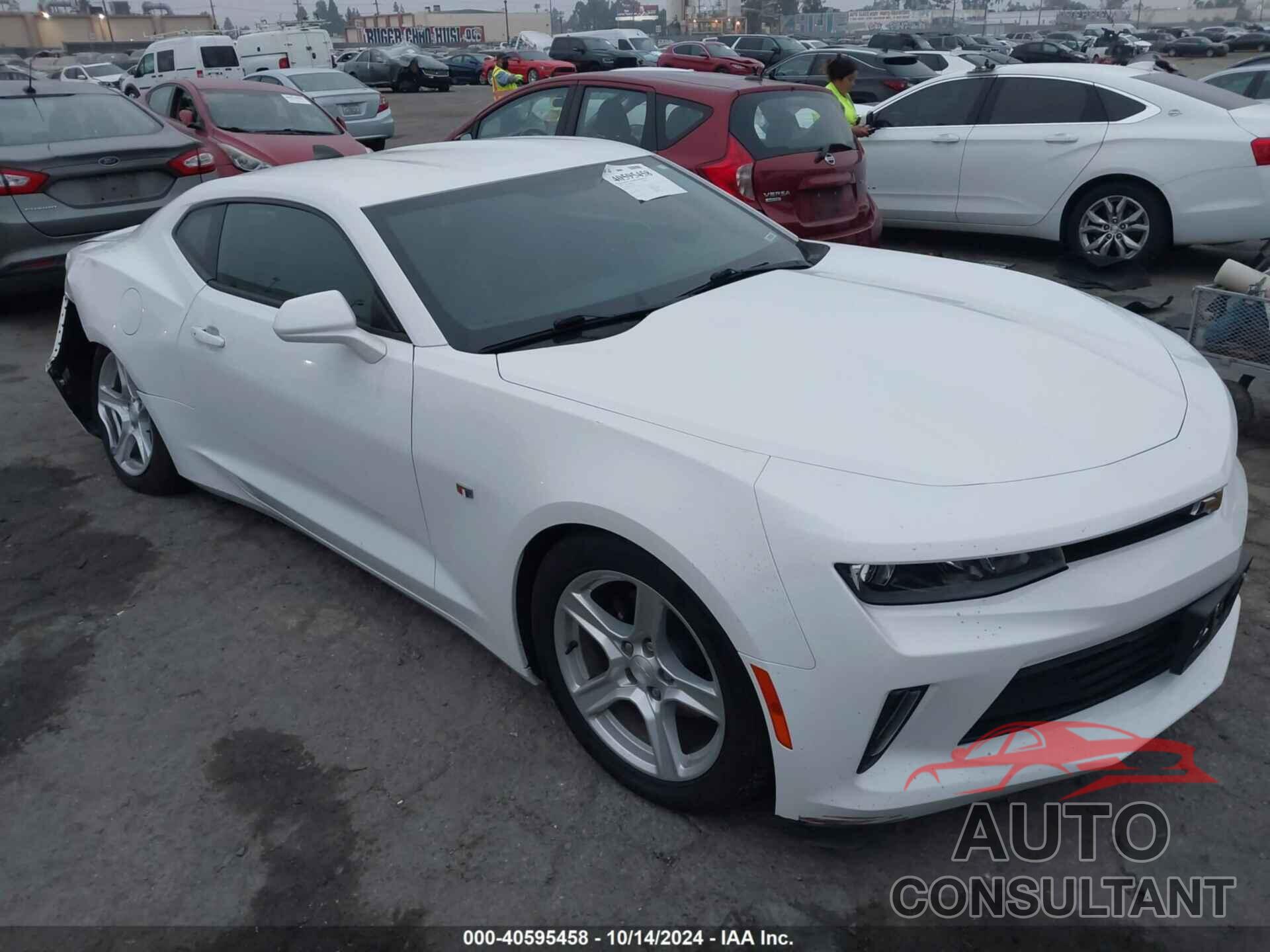 CHEVROLET CAMARO 2018 - 1G1FB1RX7J0187497