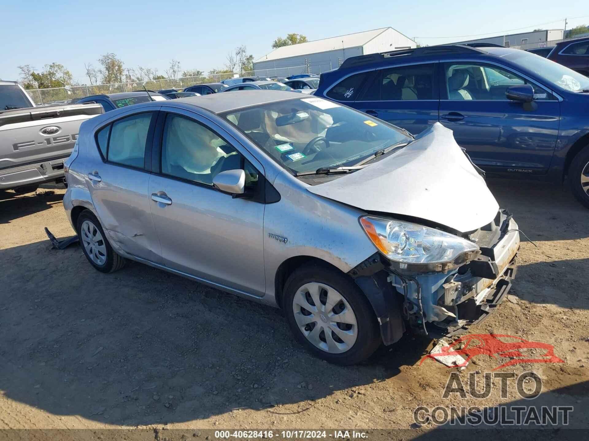 TOYOTA PRIUS C 2014 - JTDKDTB38E1072555