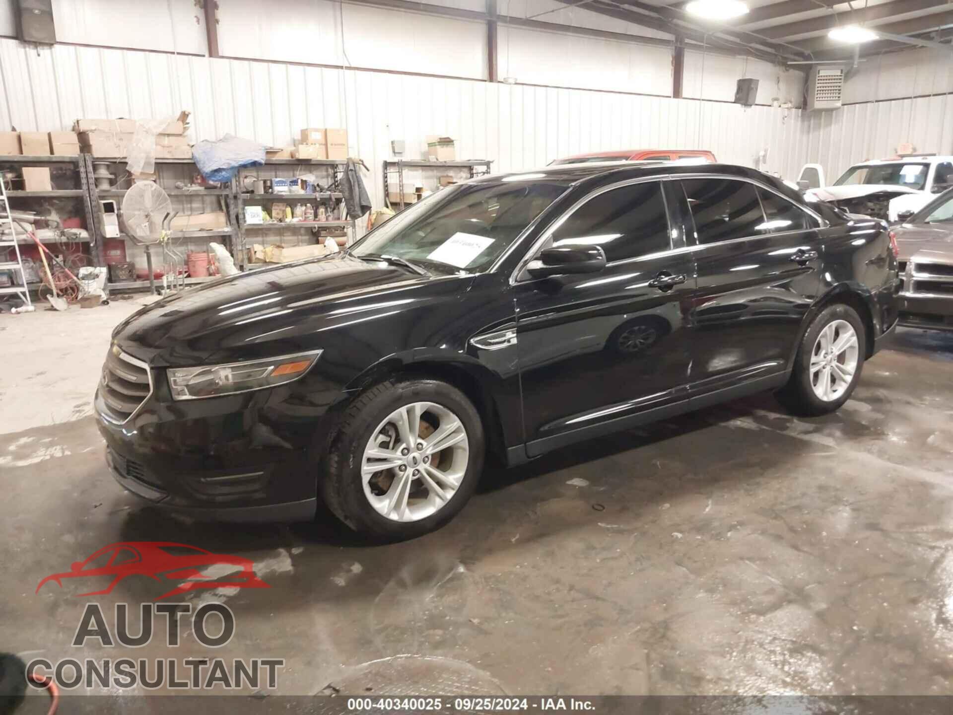 FORD TAURUS 2018 - 1FAHP2H88JG115156
