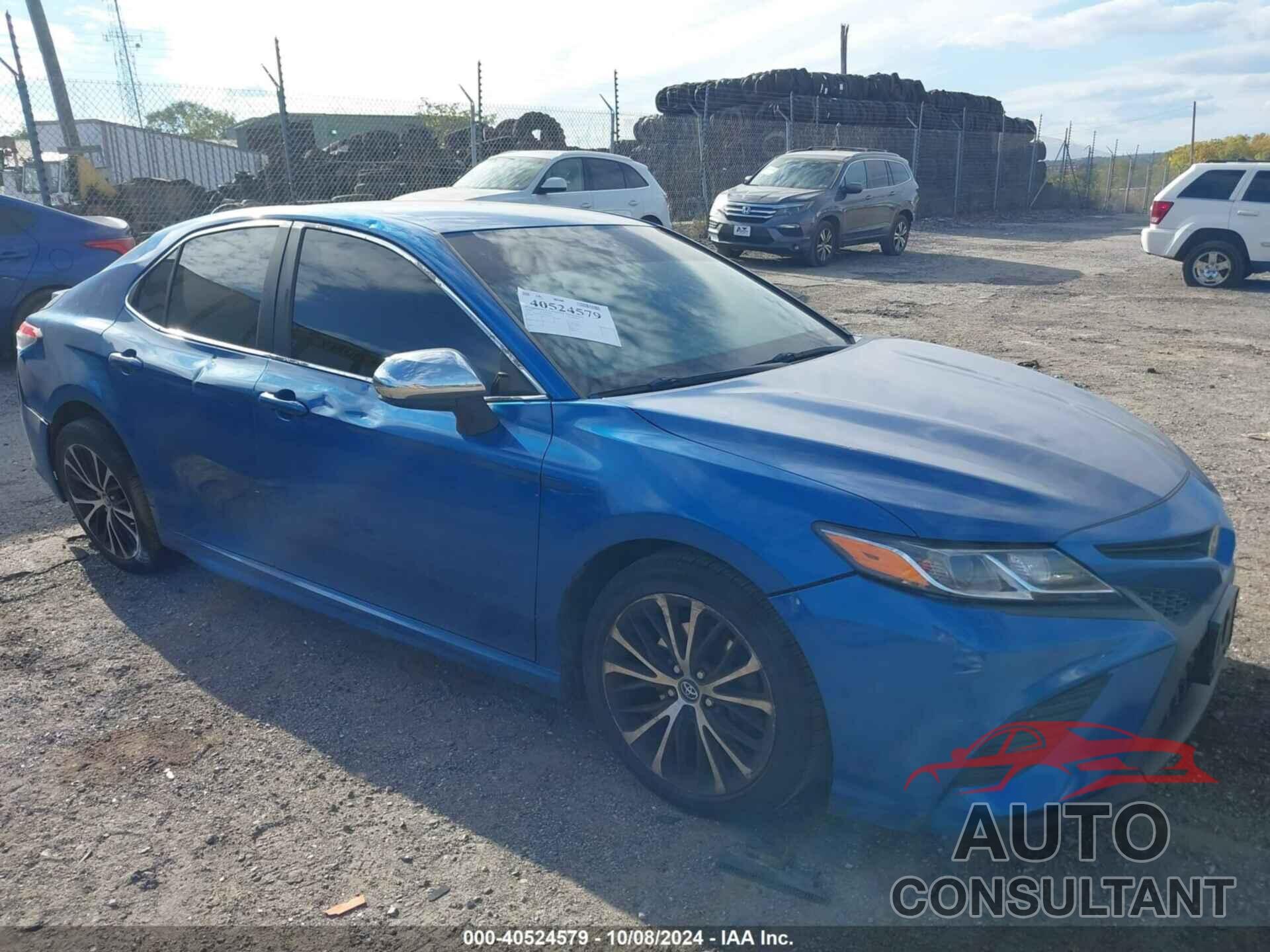 TOYOTA CAMRY 2018 - 4T1B11HK2JU020595