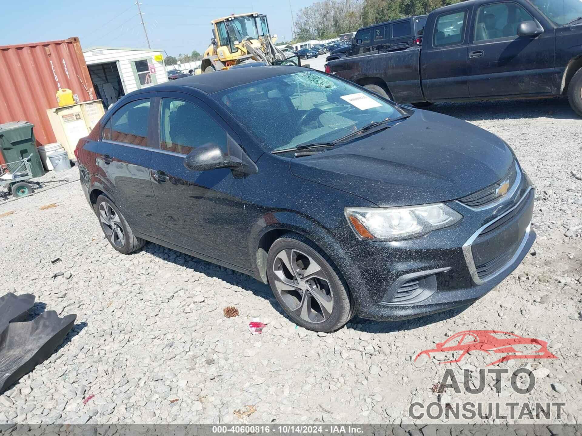 CHEVROLET SONIC 2017 - 1G1JF5SB8H4109365