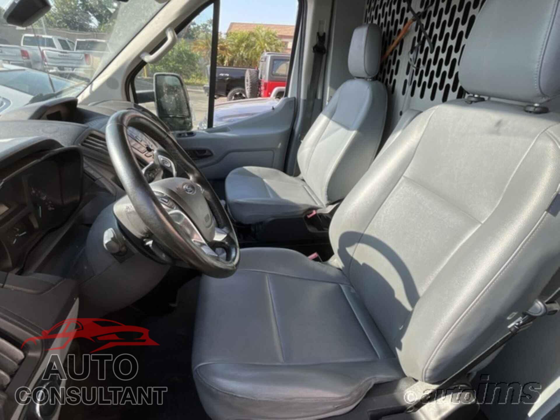 FORD TRANSIT 2017 - 1FTBW3XG5HKA40473