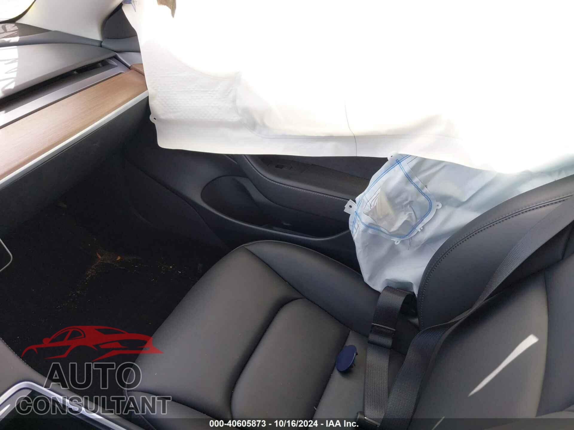 TESLA MODEL 3 2023 - 5YJ3E1EA5PF684867