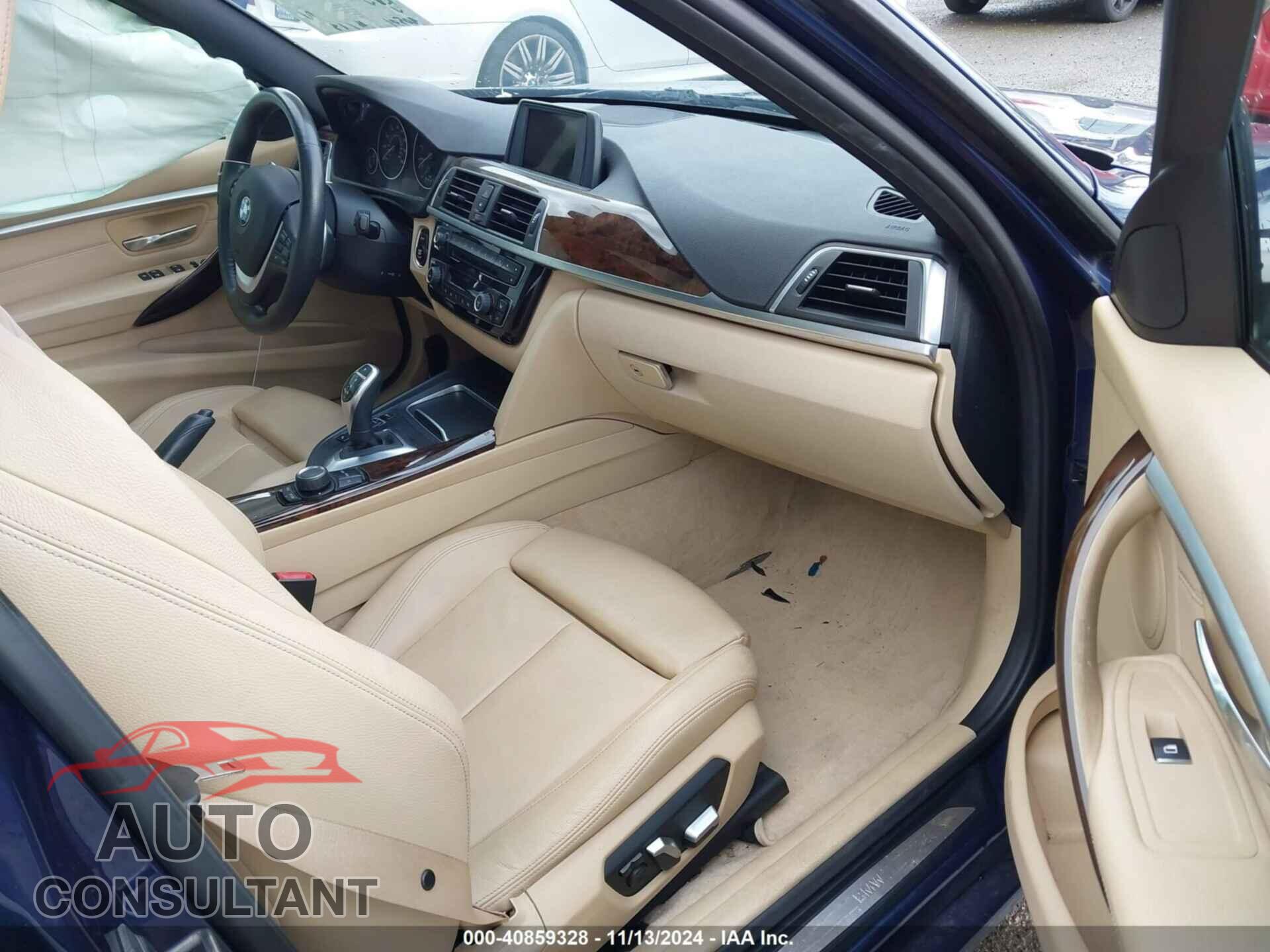 BMW 328I 2016 - WBA8E3G55GNU01528