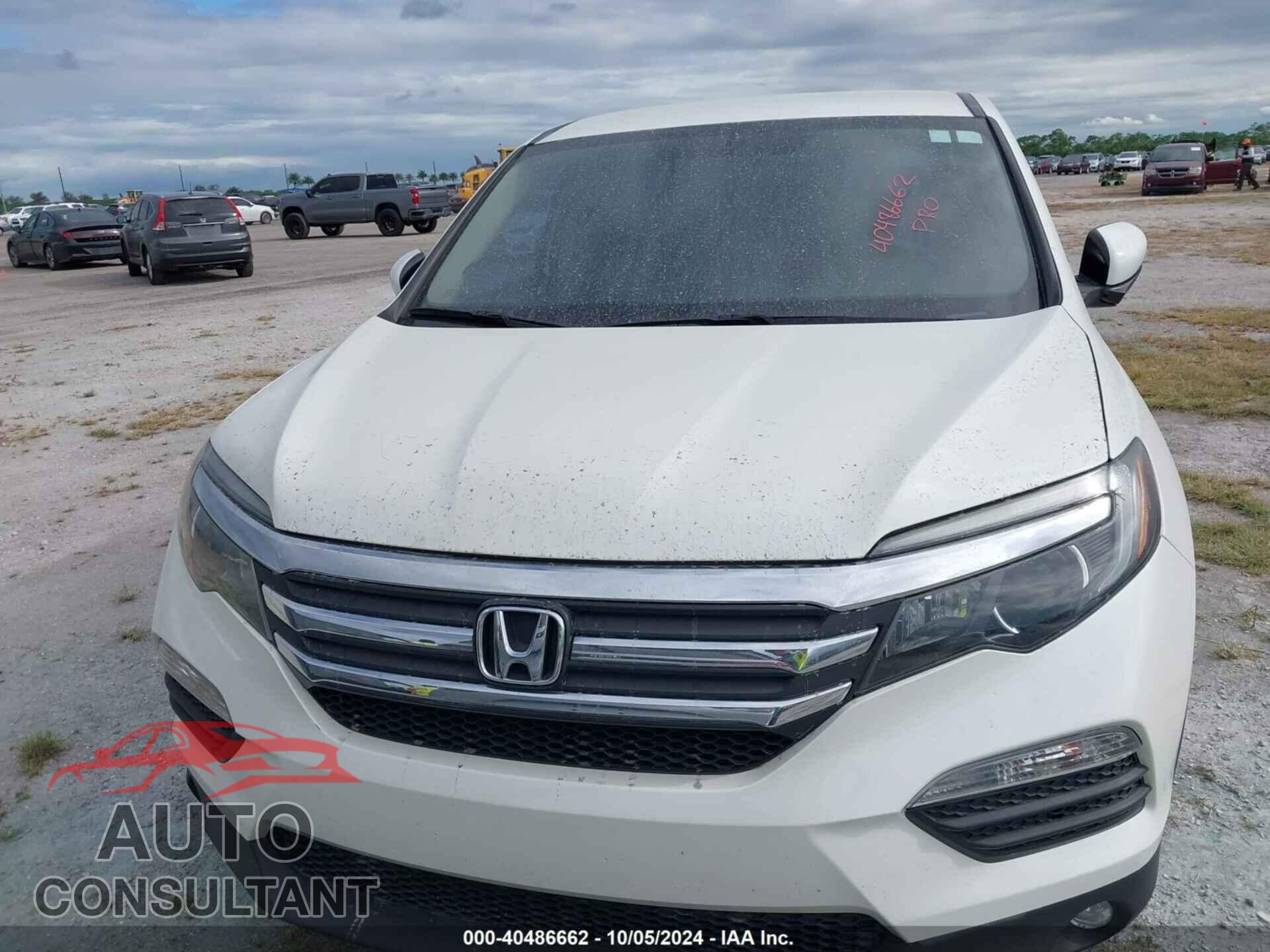 HONDA PILOT 2017 - 5FNYF5H33HB018390