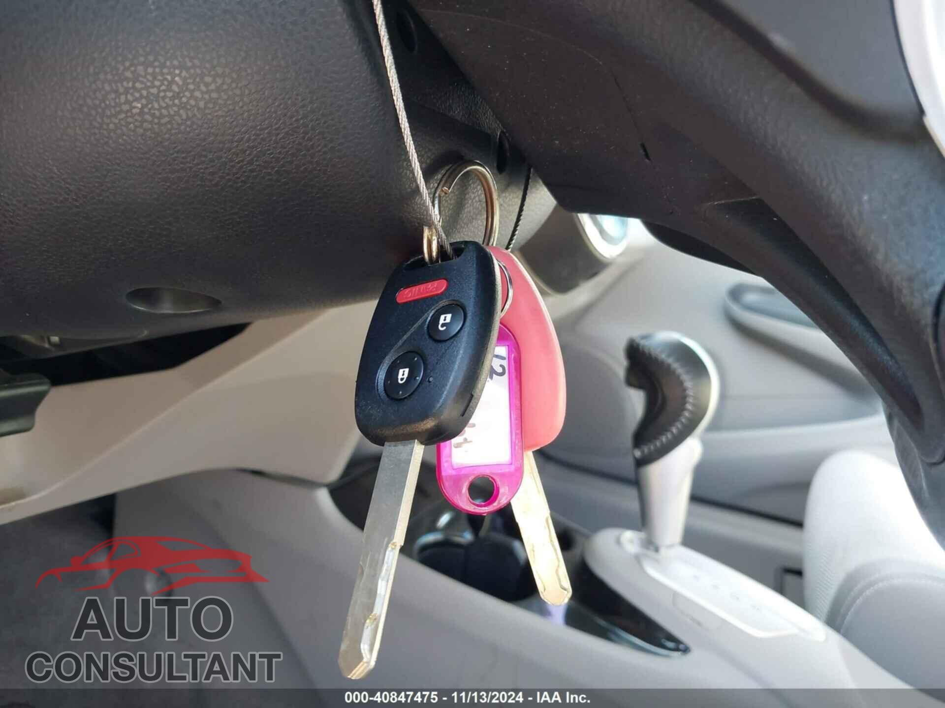 HONDA INSIGHT 2012 - JHMZE2H77CS005502