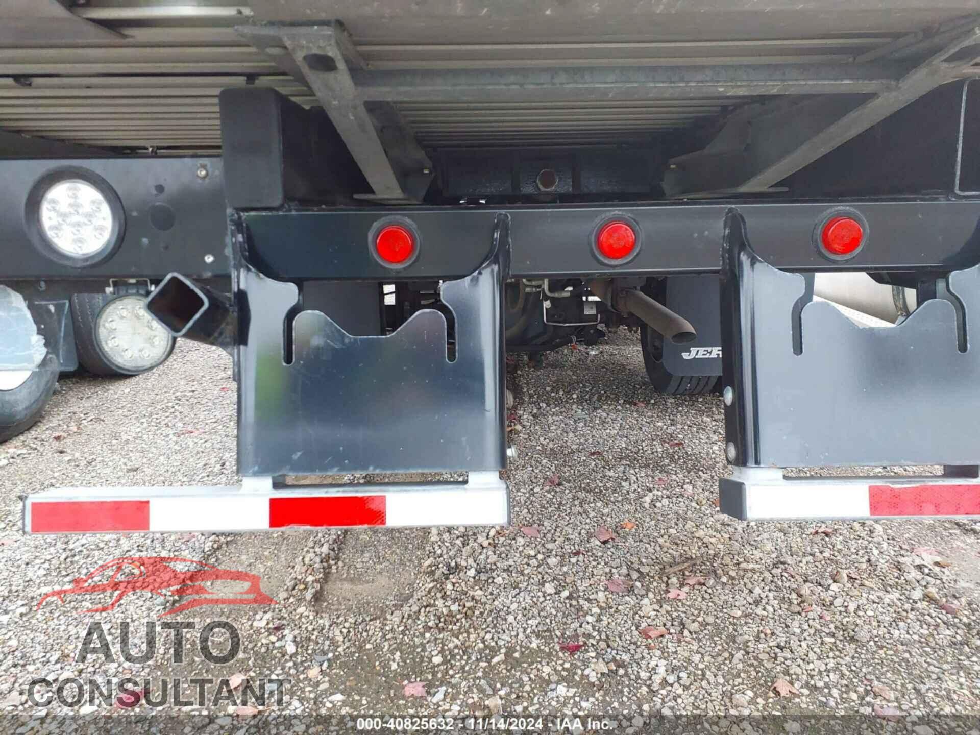 FORD F-600 CHASSIS 2021 - 1FDFF6KT2MDA14415