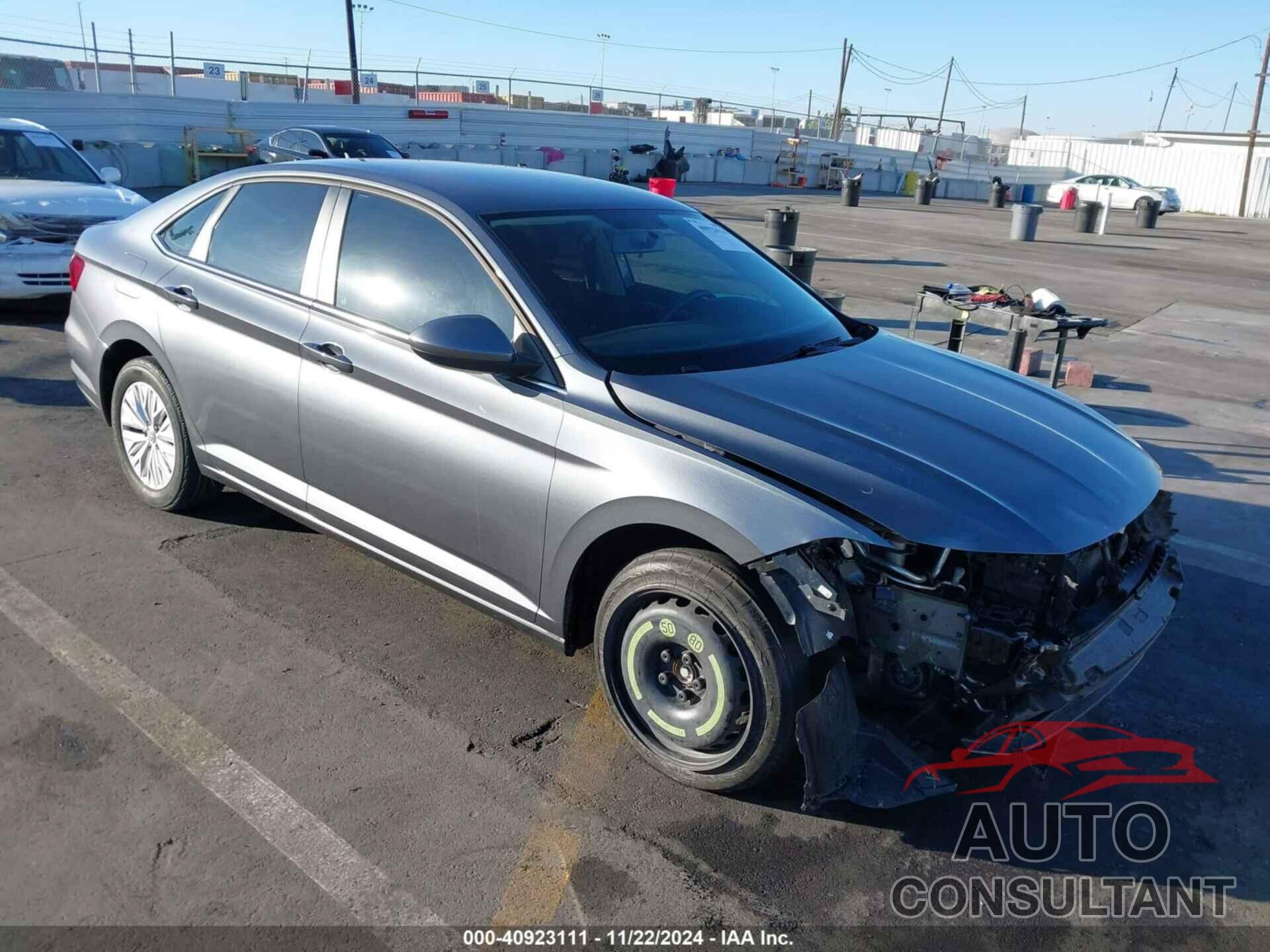 VOLKSWAGEN JETTA 2019 - 3VWC57BU4KM082500