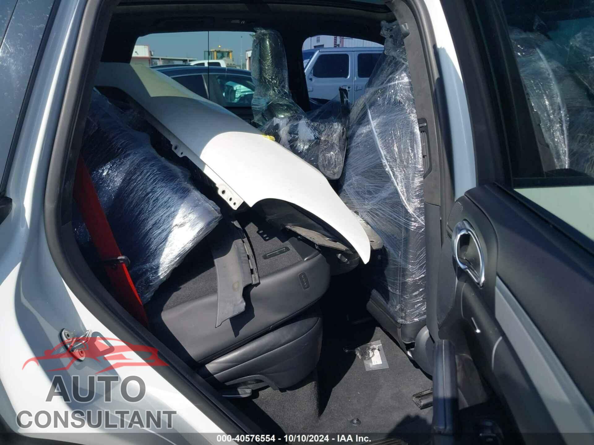 PORSCHE CAYENNE 2016 - WP1AC2A28GLA88150