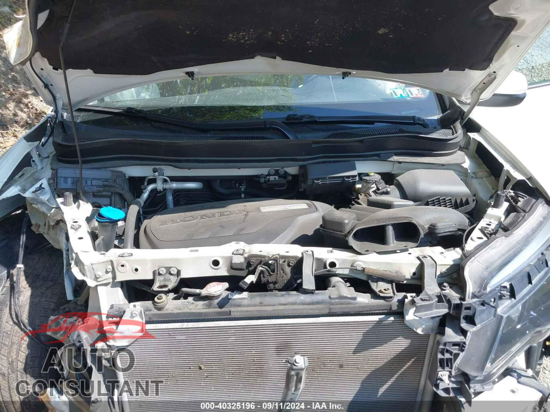 HONDA PILOT 2017 - 5FNYF6H32HB044792