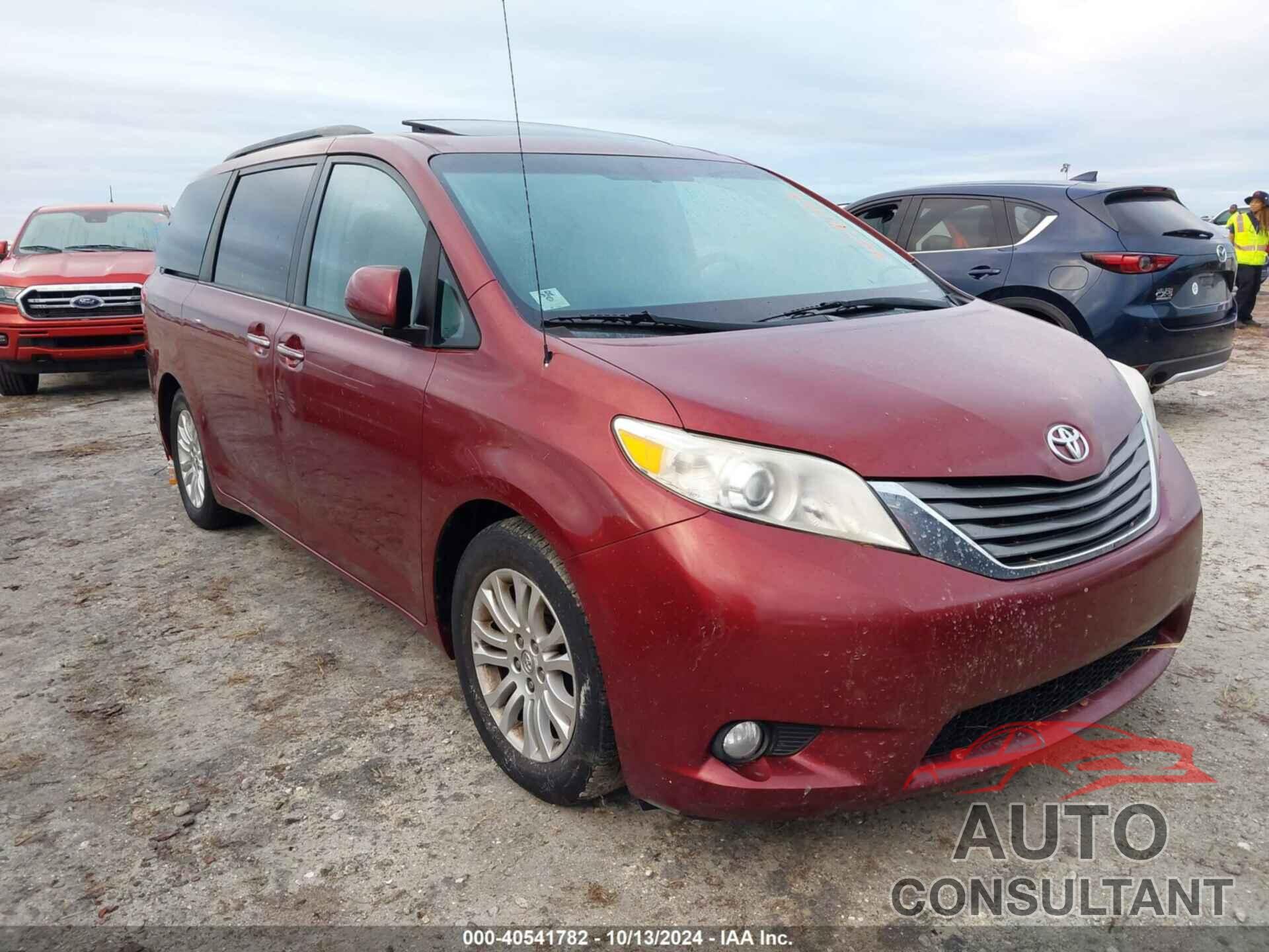 TOYOTA SIENNA 2014 - 5TDYK3DC4ES449835