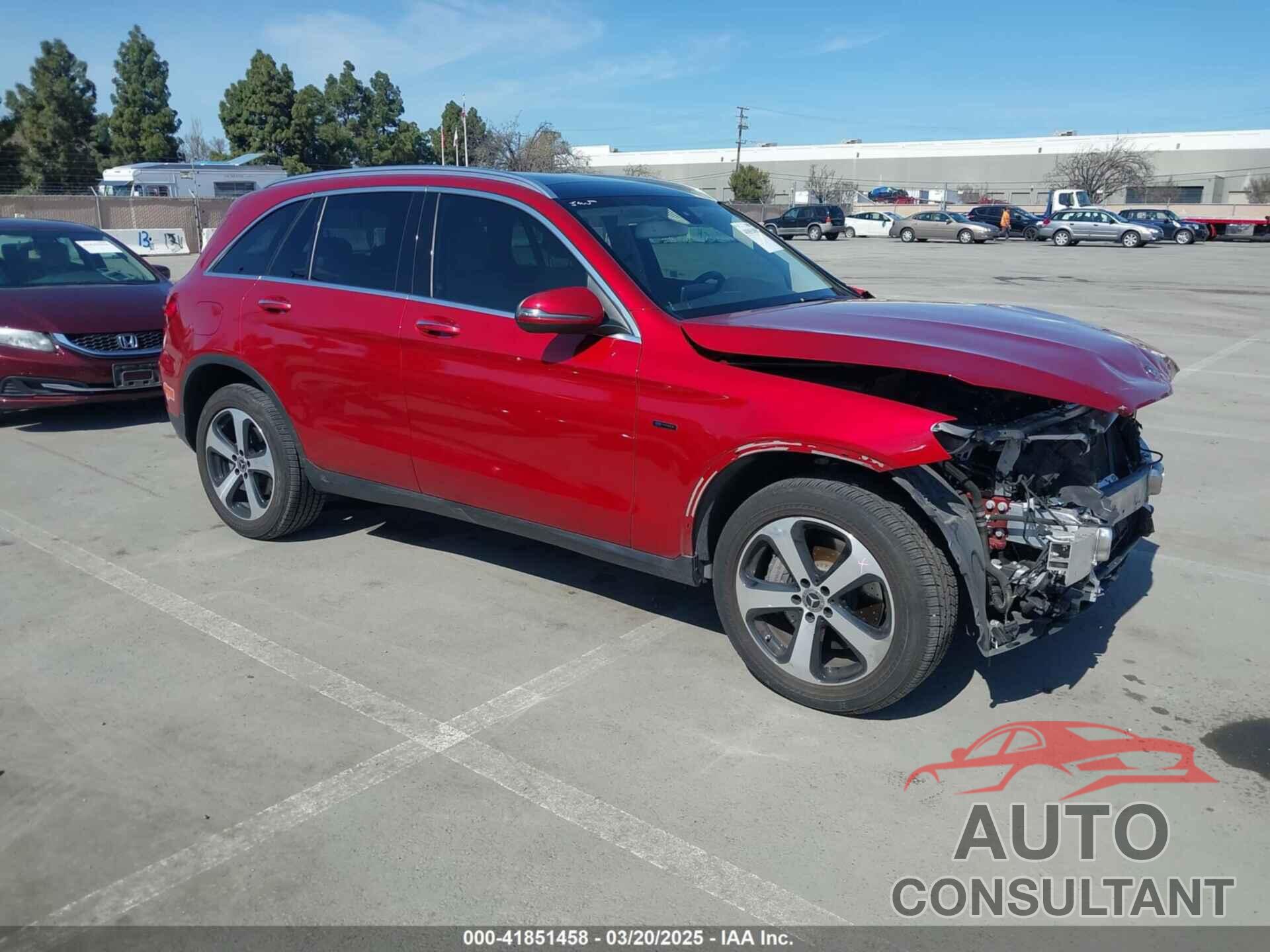 MERCEDES-BENZ GLC 350E 2019 - WDC0G5EB9KF617426