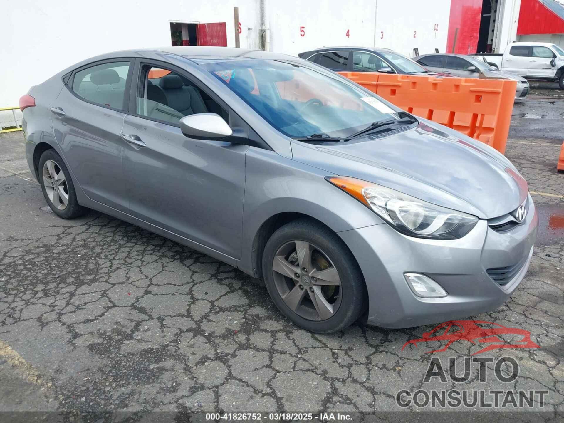 HYUNDAI ELANTRA 2012 - KMHDH4AE3CU315864