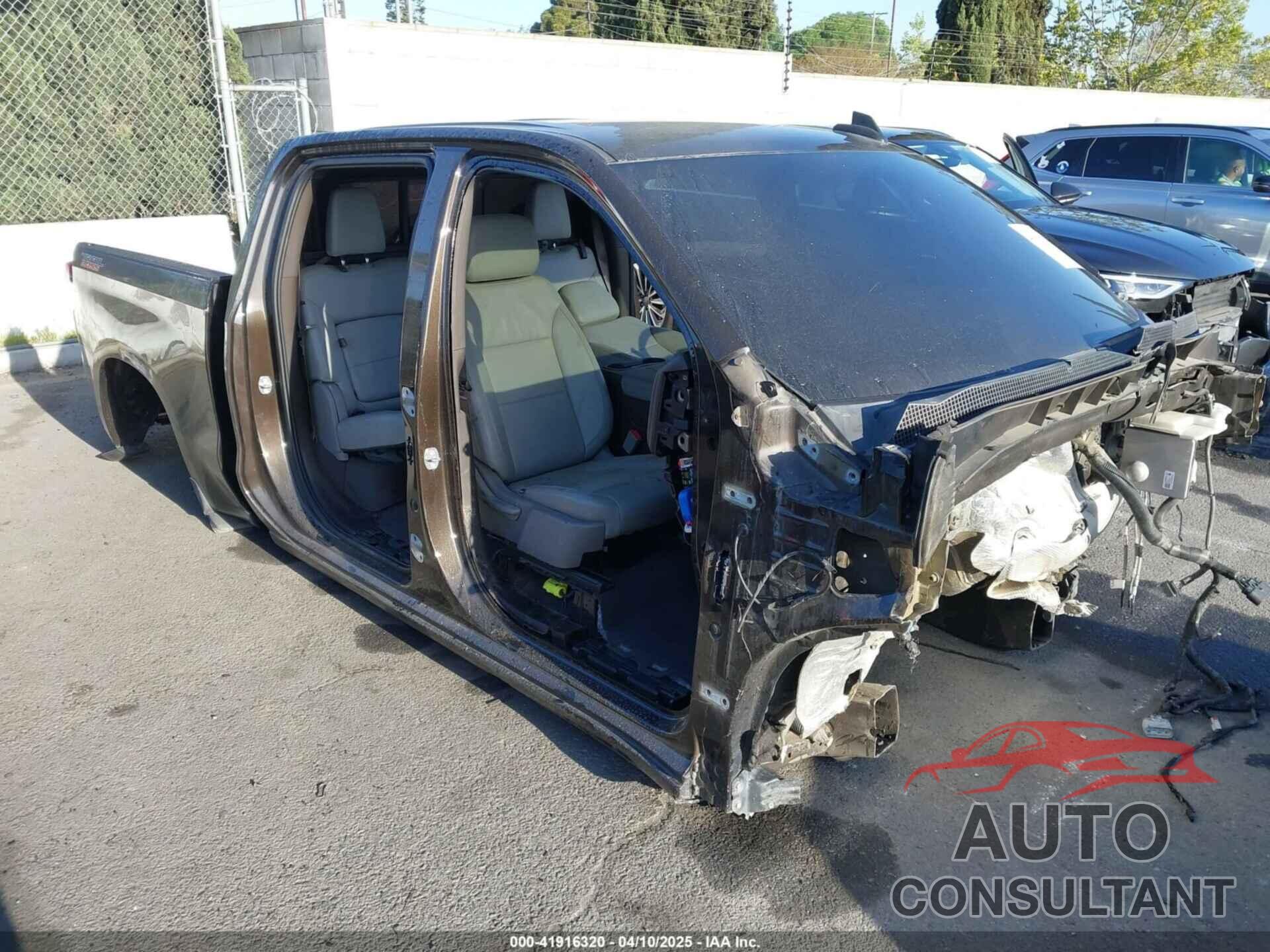 CHEVROLET SILVERADO 1500 2019 - 1GCPYFED4KZ397183
