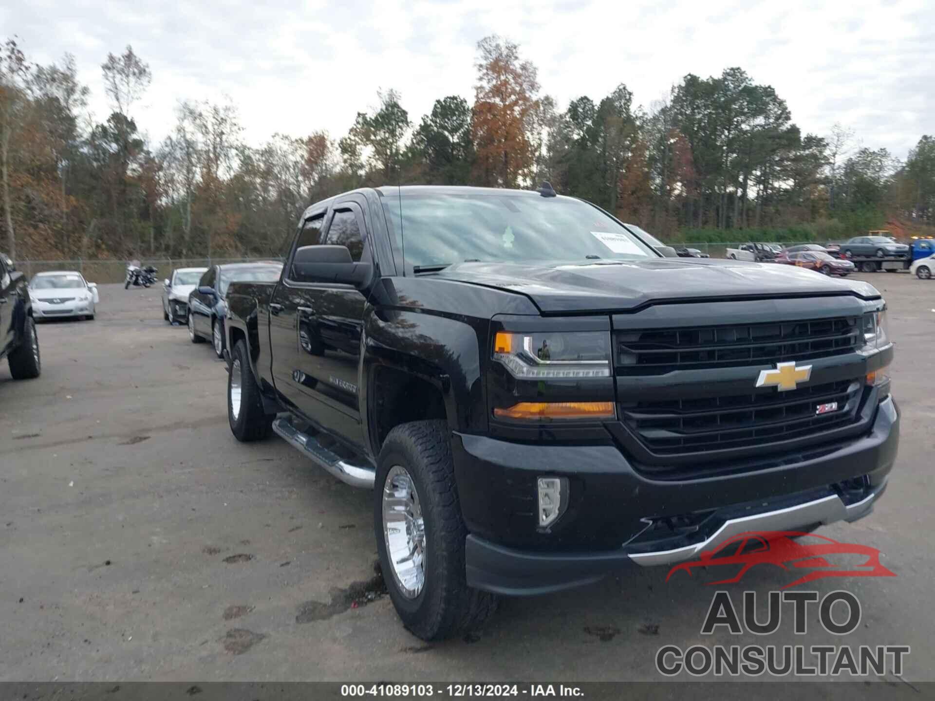 CHEVROLET SILVERADO 1500 2017 - 1GCVKREC2HZ247406