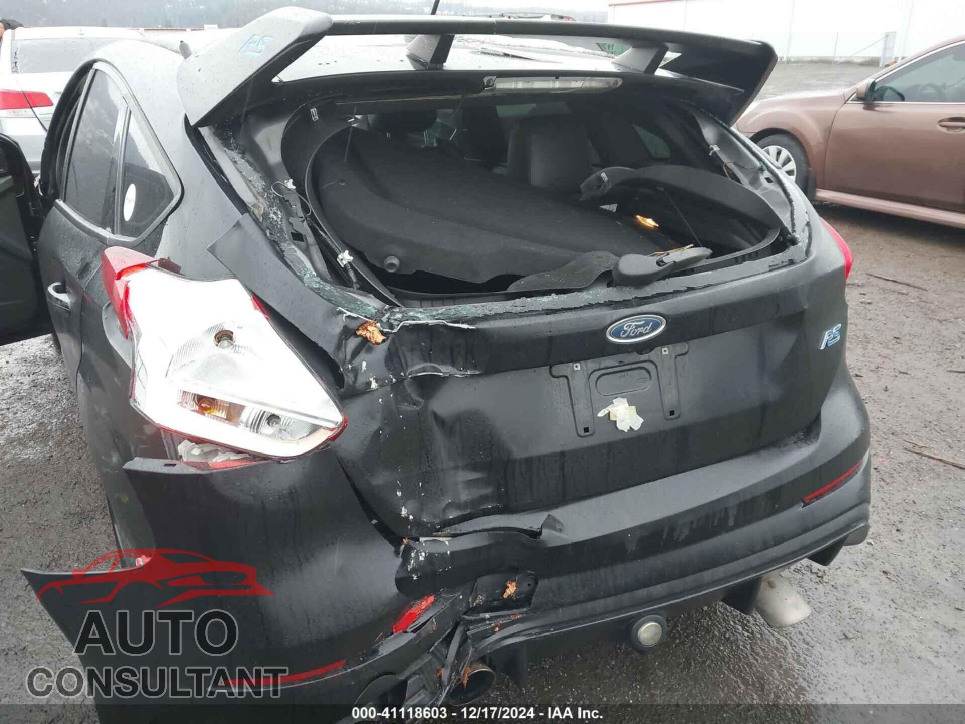 FORD FOCUS RS 2017 - WF0DP3TH2H4118357