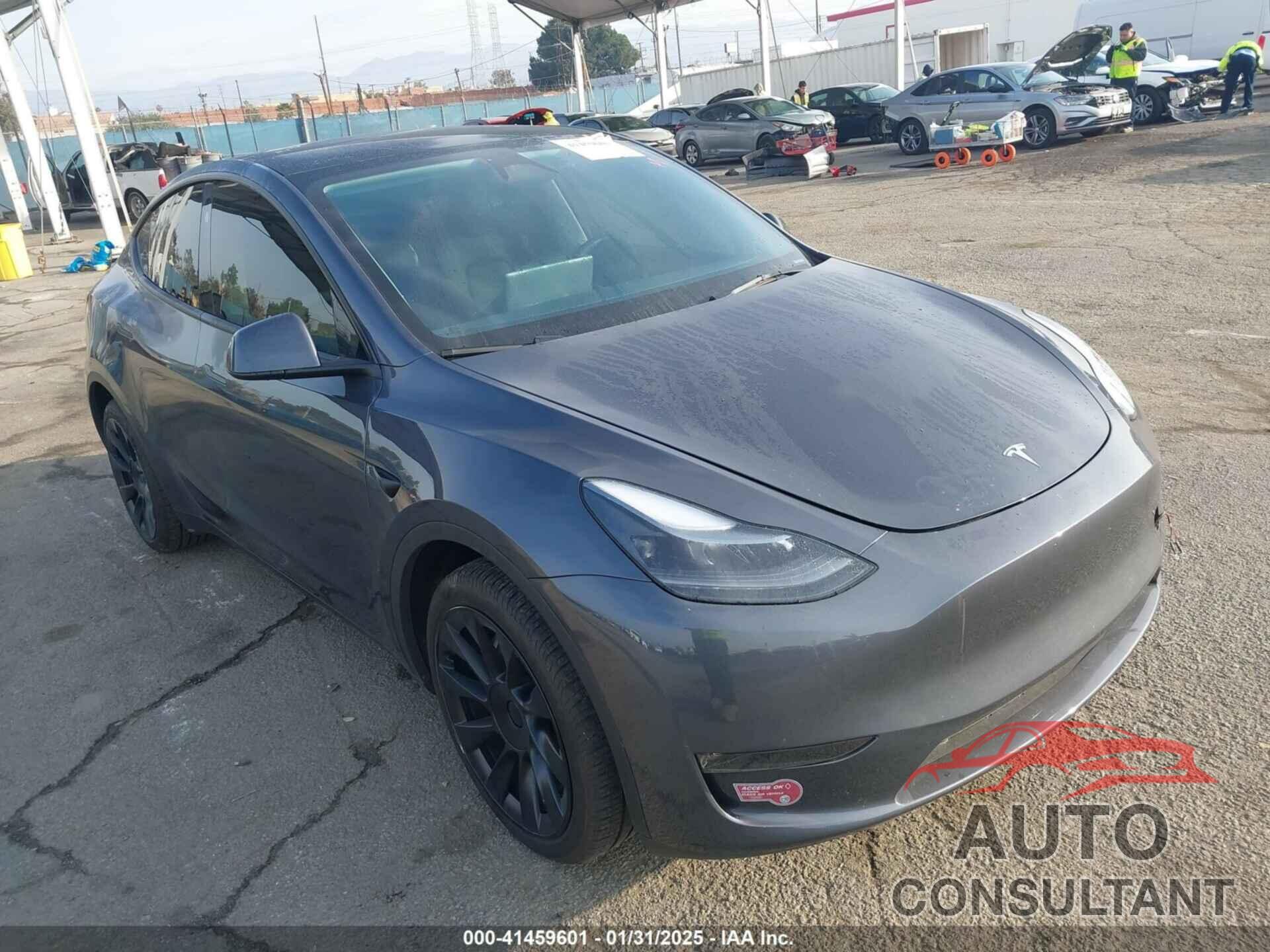 TESLA MODEL Y 2023 - 7SAYGDEE7PA196038