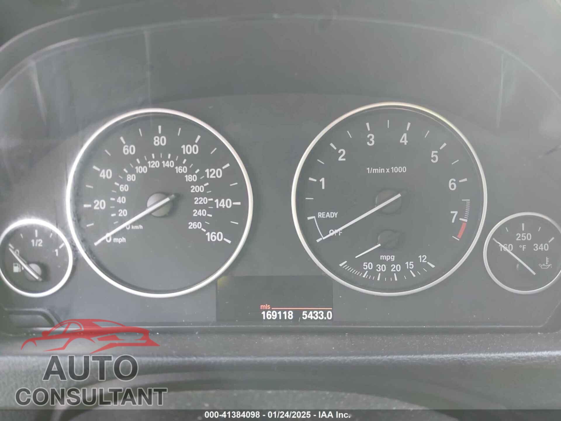 BMW 328I 2013 - WBA3B3C54DF543383