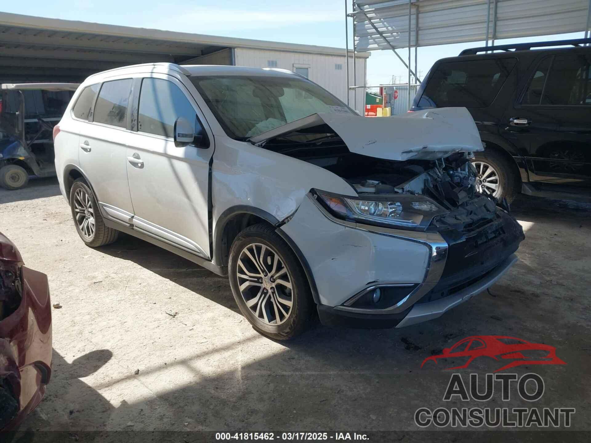 MITSUBISHI OUTLANDER 2018 - JA4AD3A39JZ054455