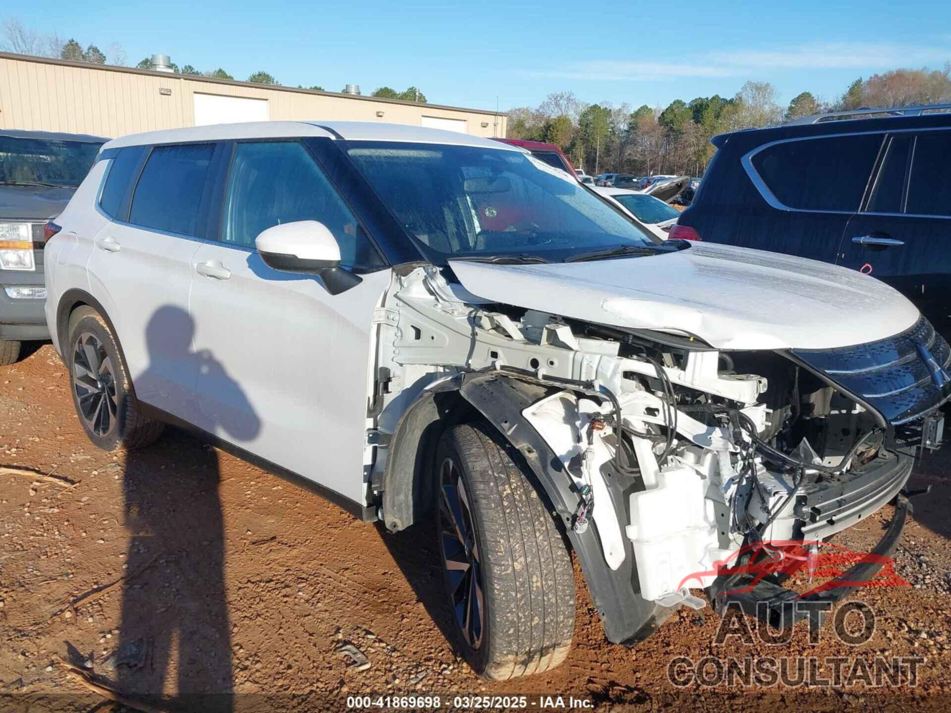 MITSUBISHI OUTLANDER 2022 - JA4J3TA81NZ049481