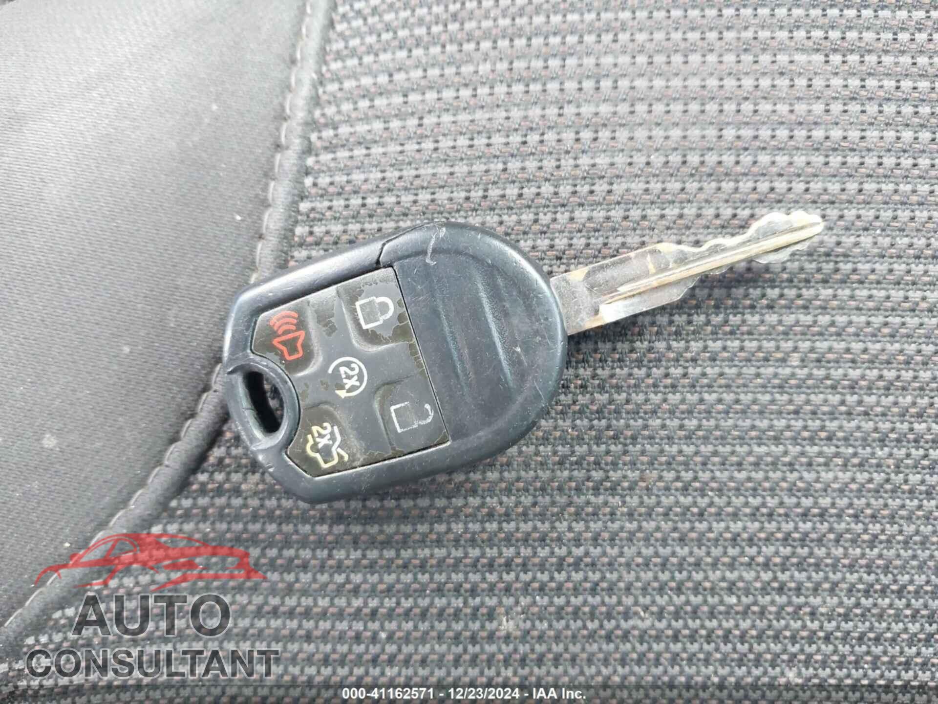 FORD TAURUS 2013 - 1FAHP2E88DG167329