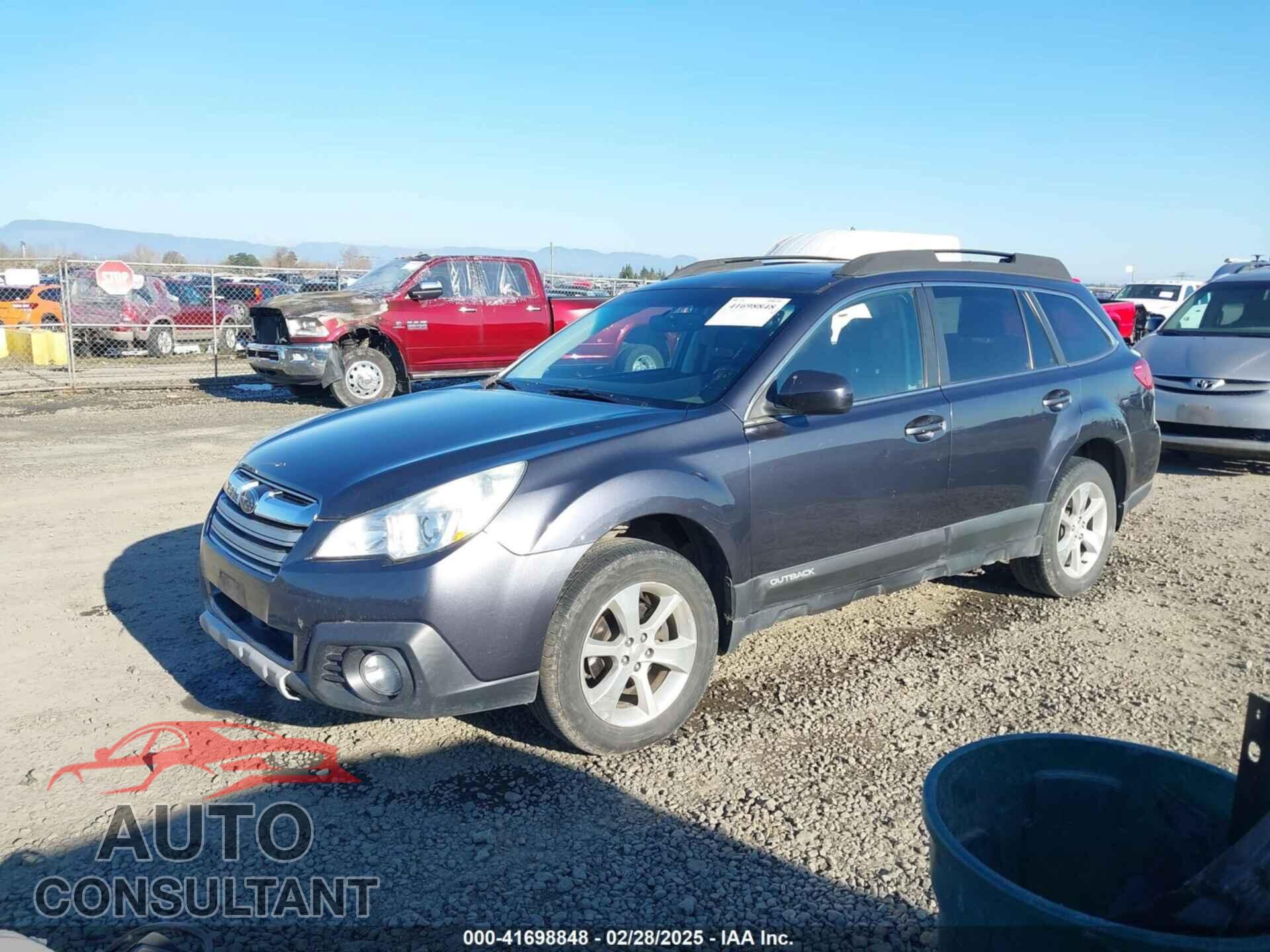 SUBARU OUTBACK 2013 - 4S4BRBKC5D3207663