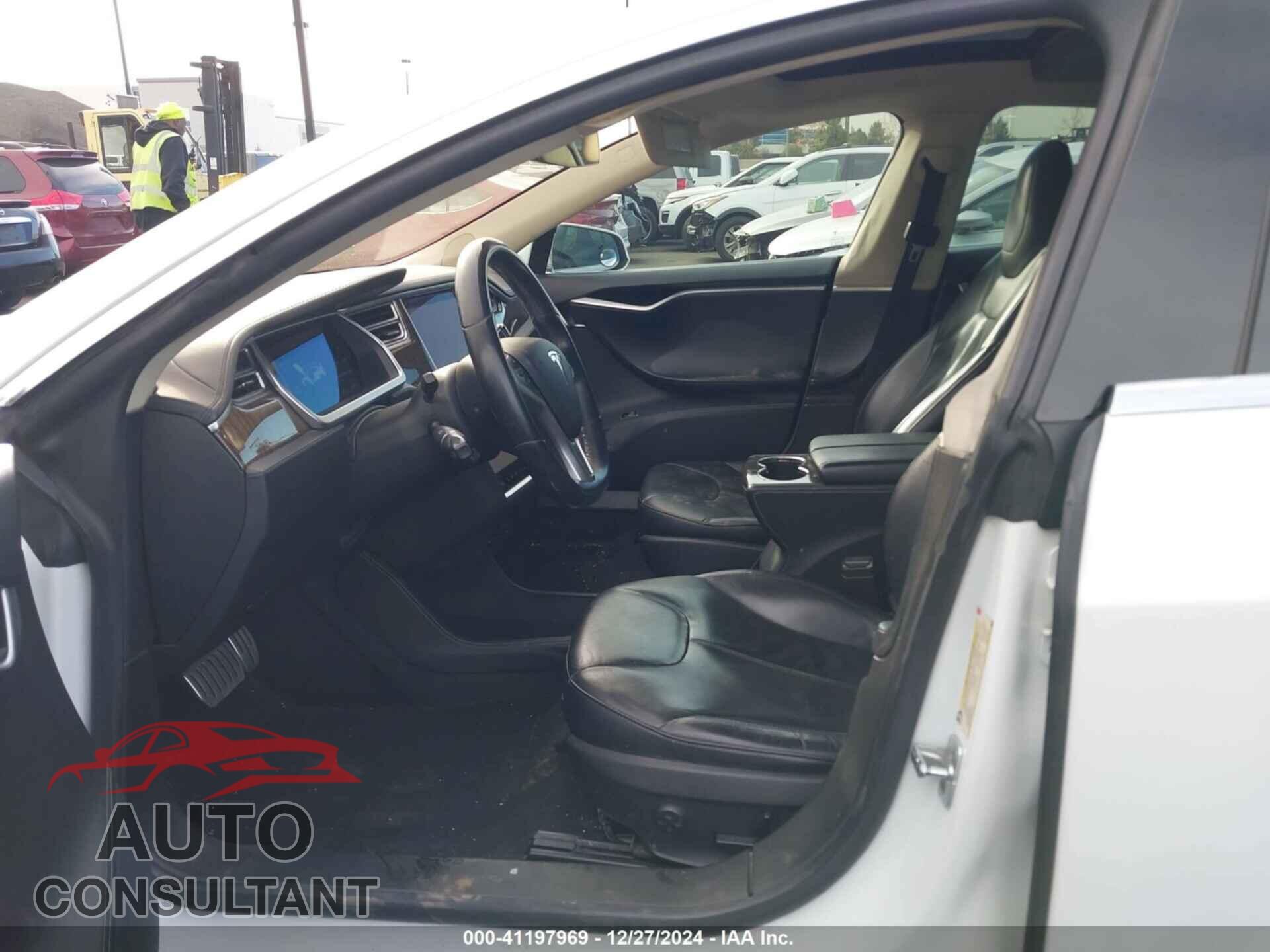 TESLA MODEL S 2013 - 5YJSA1CP5DFP24939