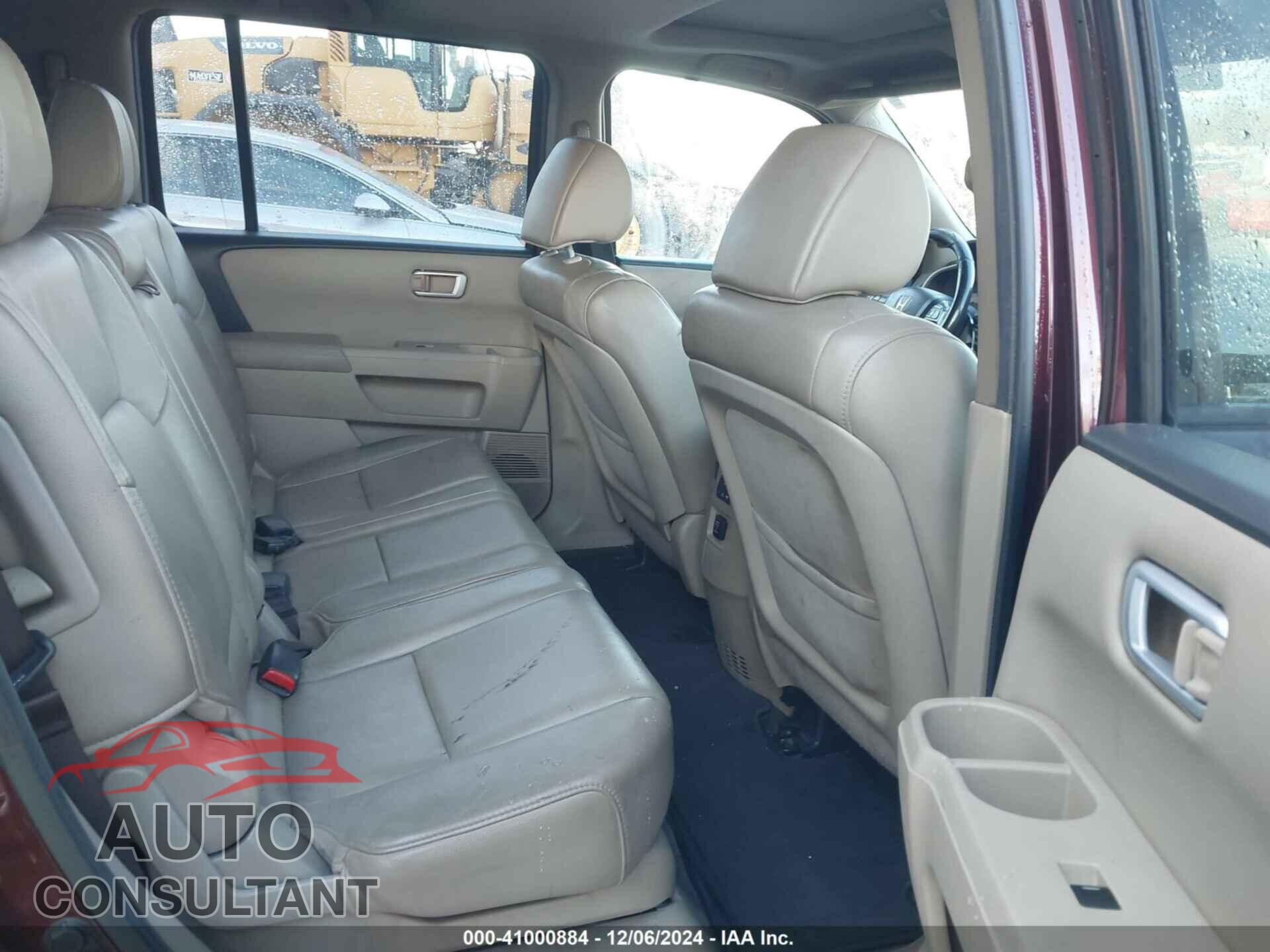 HONDA PILOT 2013 - 5FNYF3H5XDB005409