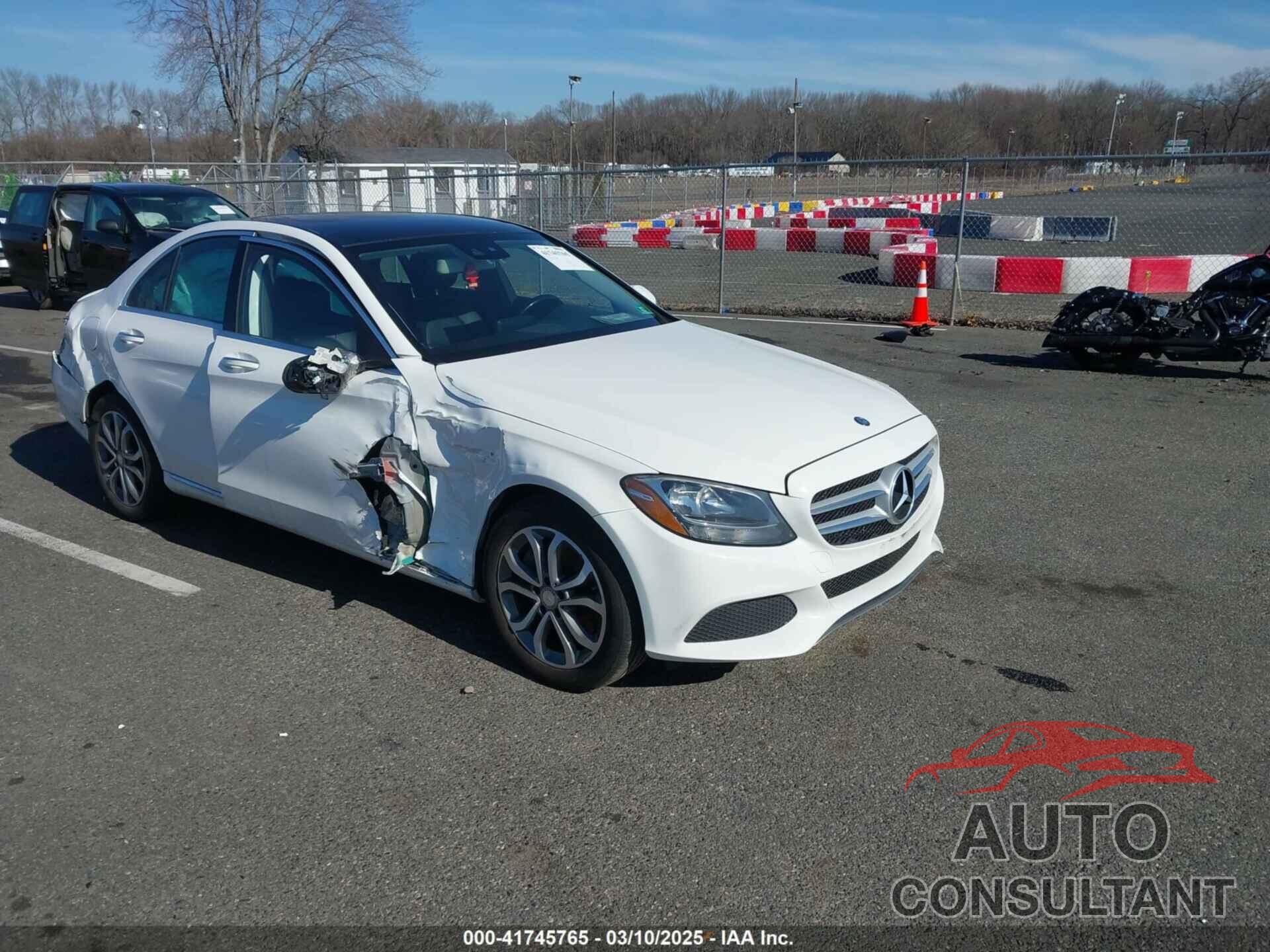MERCEDES-BENZ C 300 2016 - WDDWF4KB3GR149562