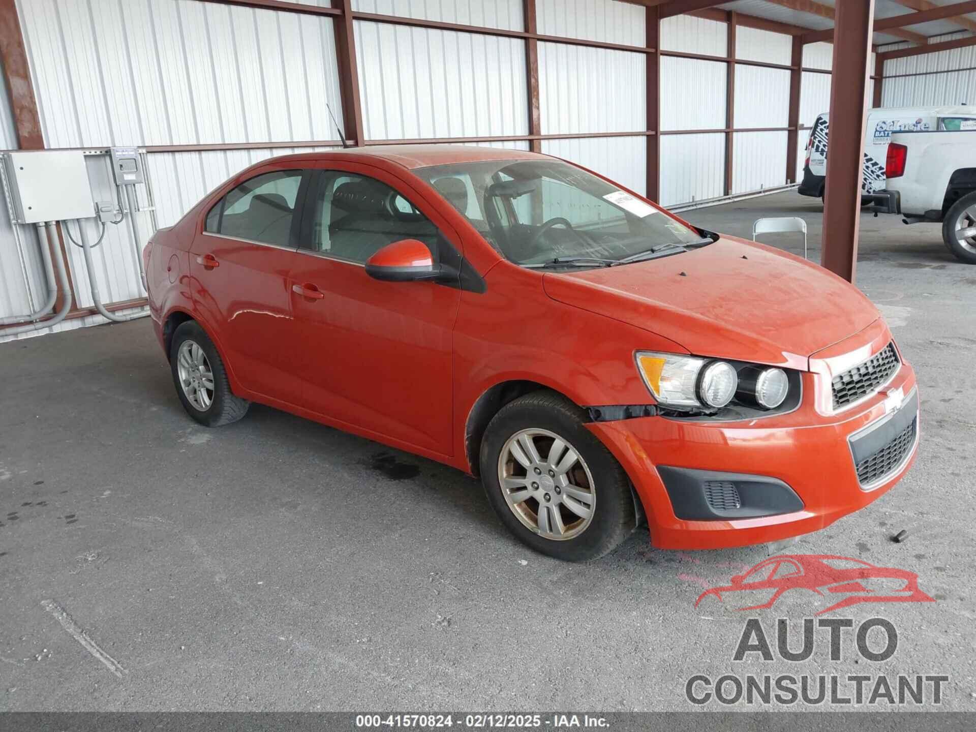 CHEVROLET SONIC 2013 - 1G1JC5SG2D4180060