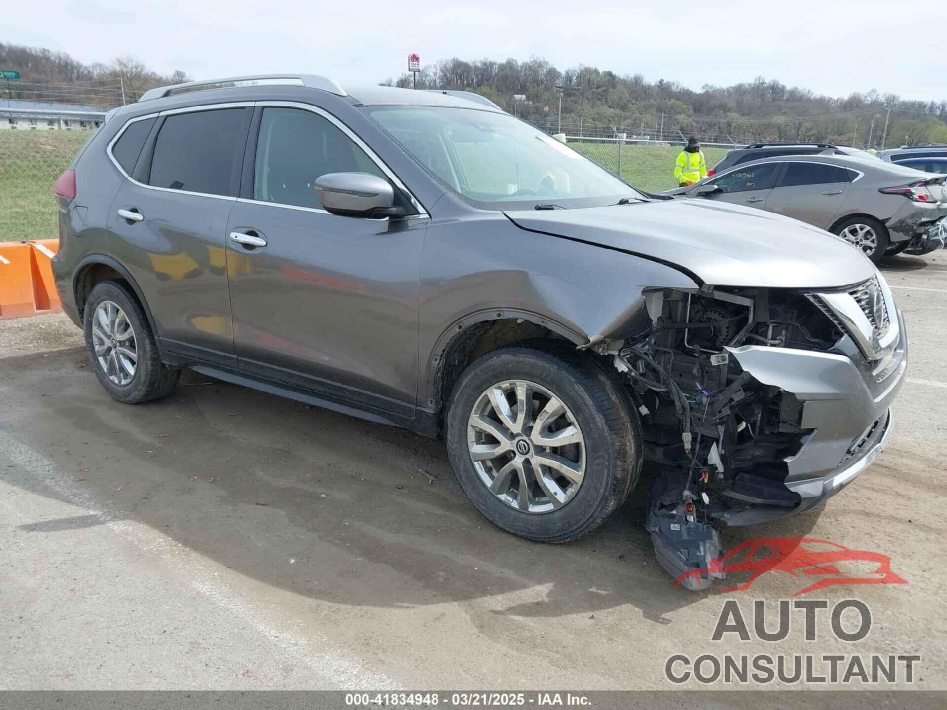 NISSAN ROGUE 2019 - KNMAT2MTXKP506487