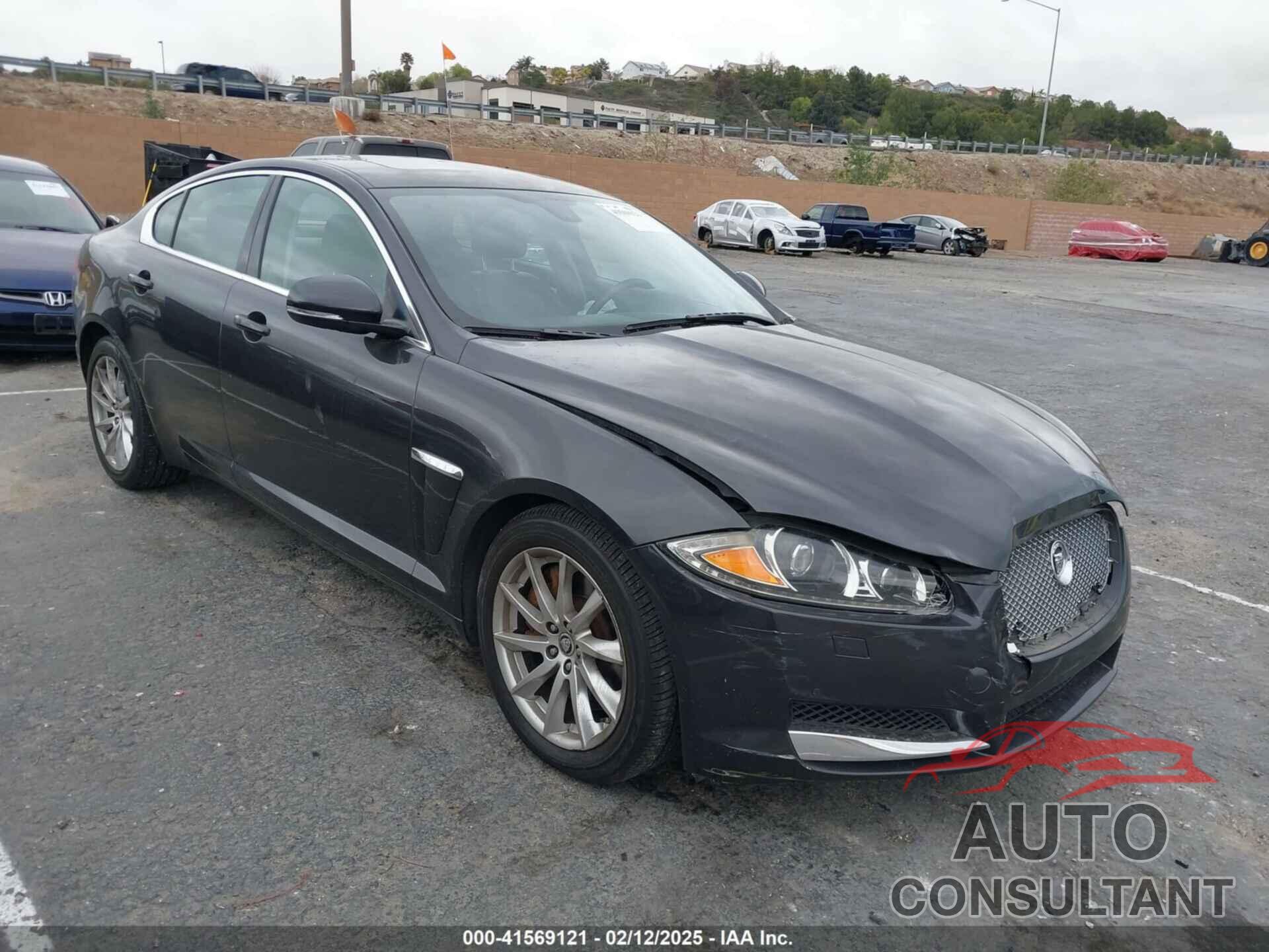 JAGUAR XF 2013 - SAJWA0ES0DPS64027