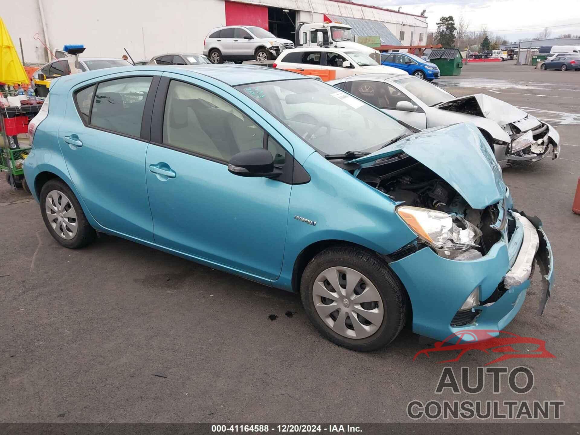 TOYOTA PRIUS C 2014 - JTDKDTB31E1081047