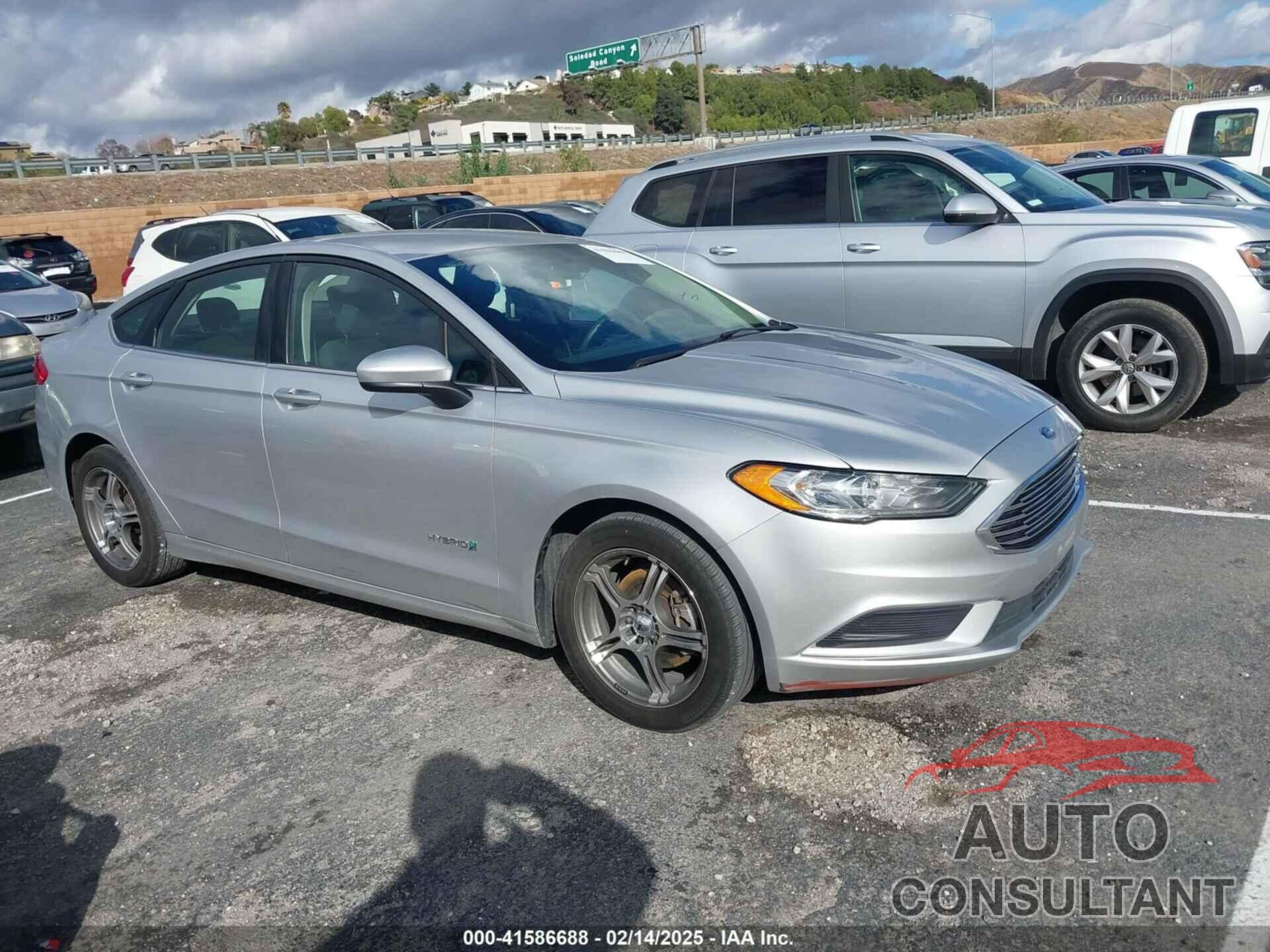 FORD FUSION HYBRID 2018 - 3FA6P0LU8JR133360